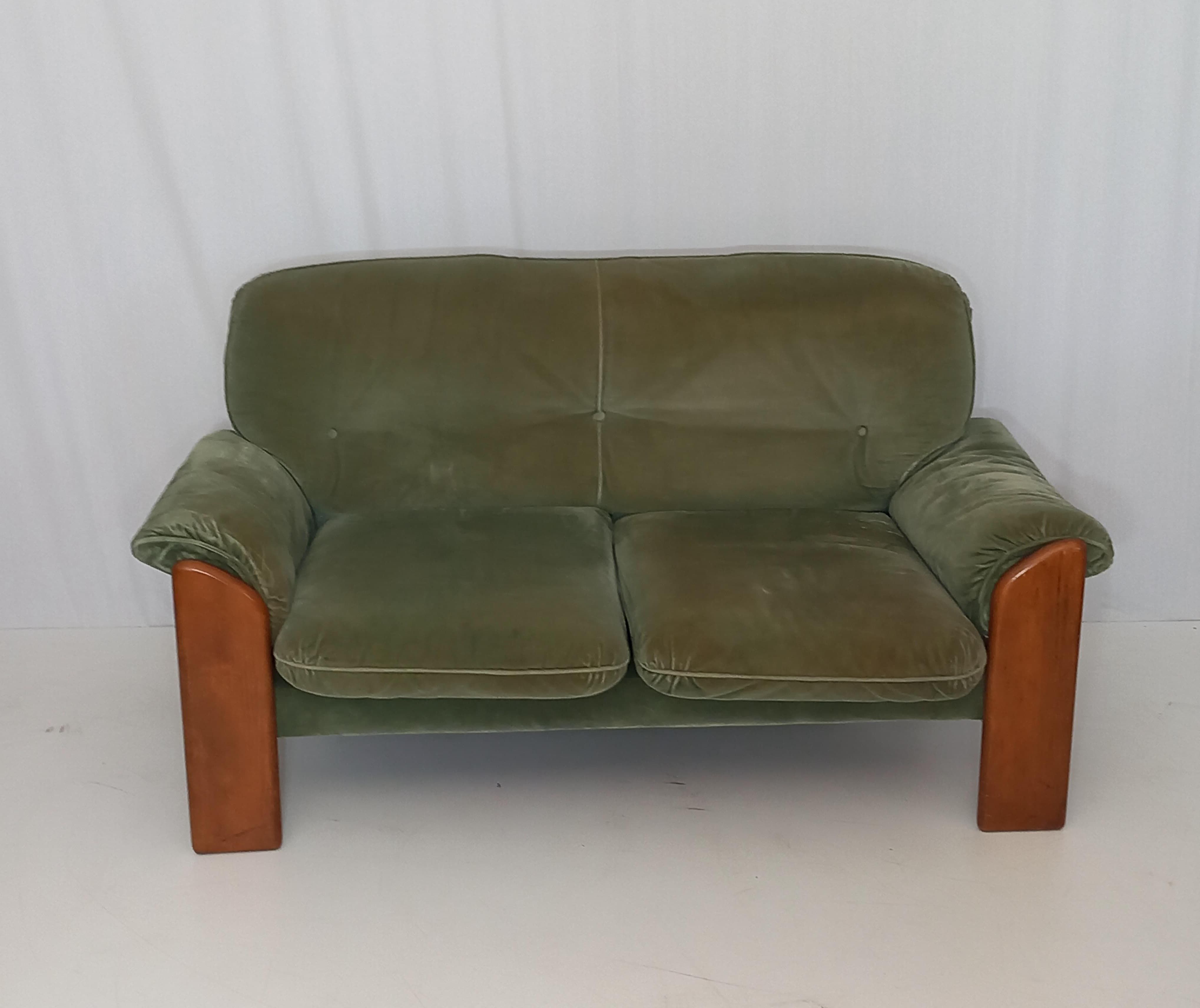 70er Retro Samt Sofa Set Grün: 2-Sitzer Couch und 2 Sessel Brand