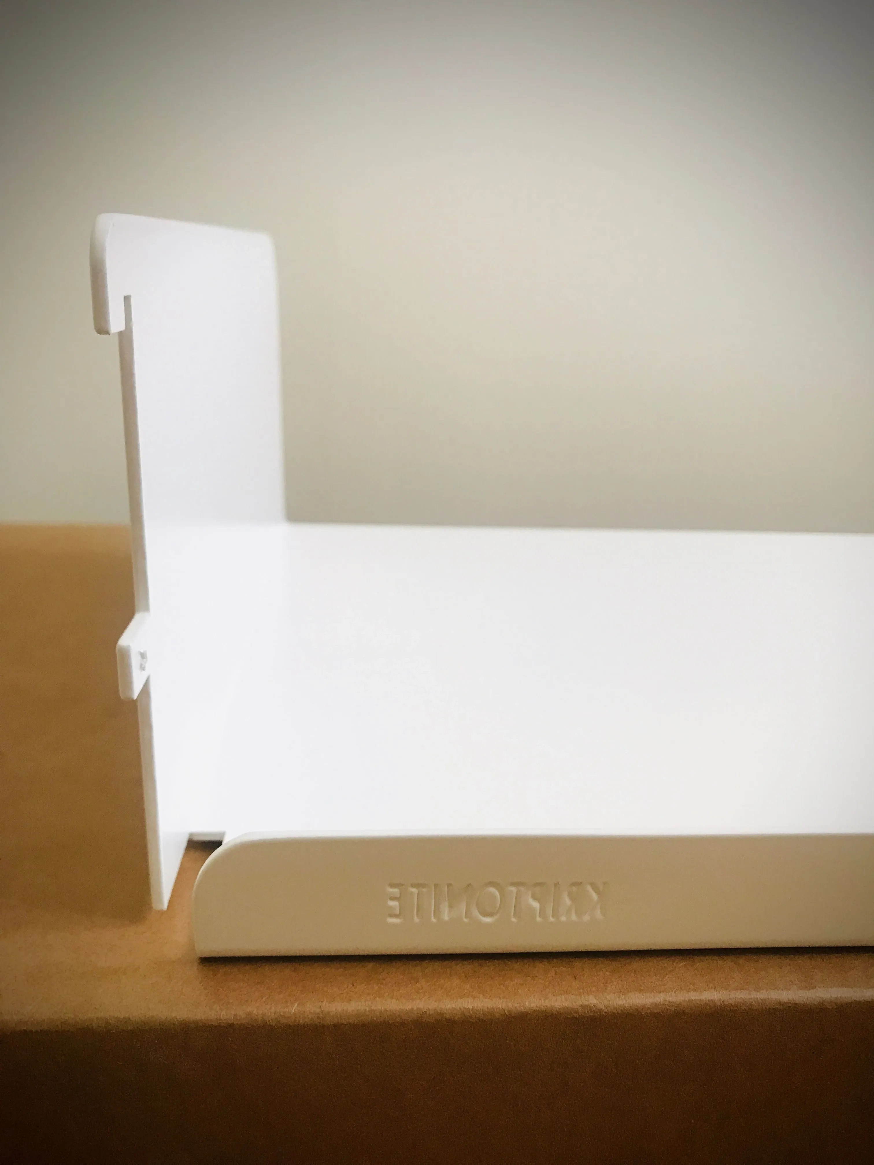 K1 01V25 A white flap, Kryptonite 6