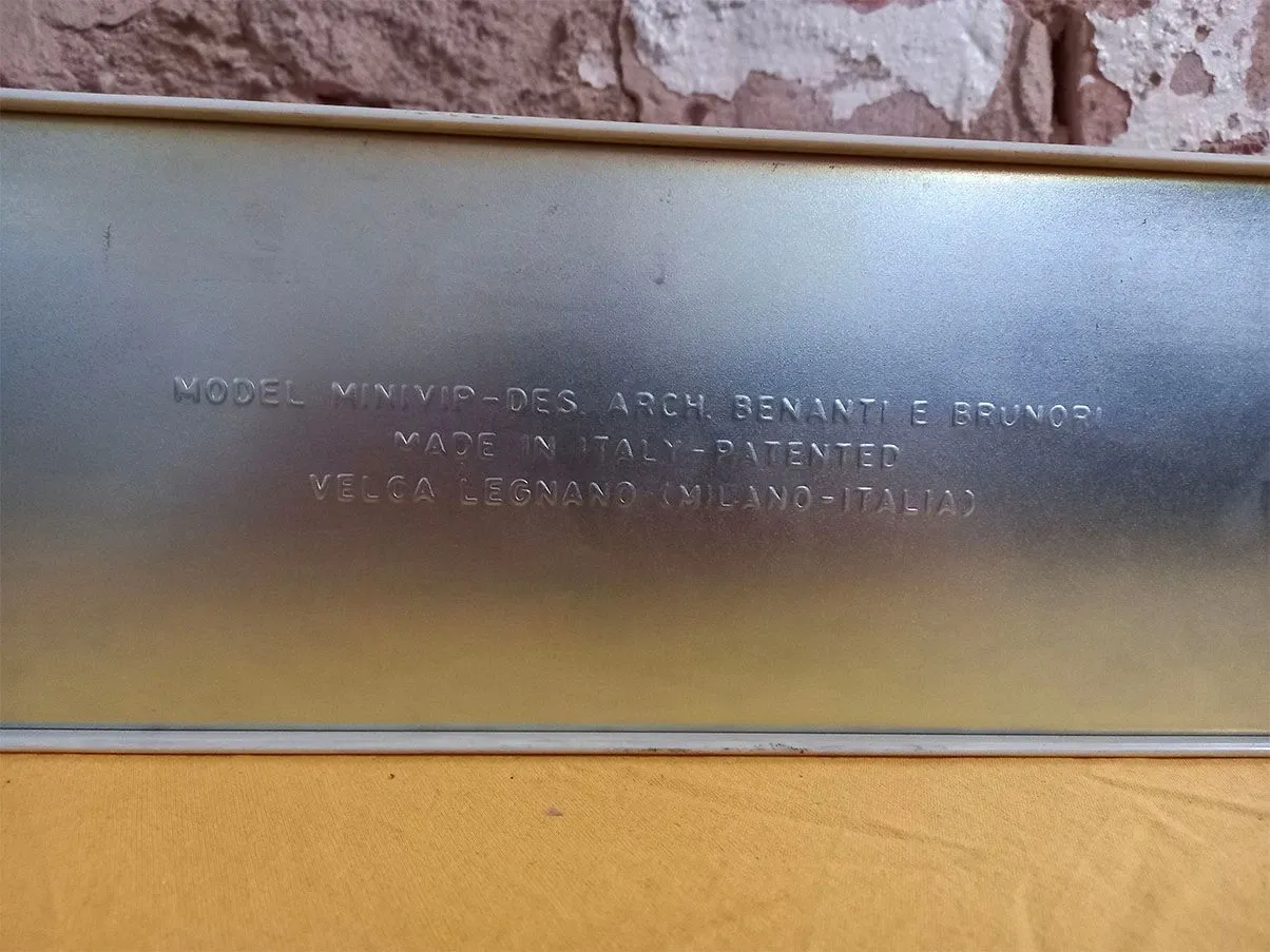 Vintage Wandgarderobe Minivip aus weißem ABS (70er Jahre) 4