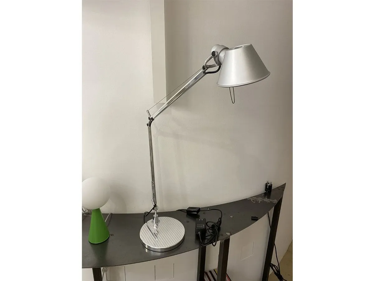 Tolomeo Midi LED aluminum table lamp, Artemide 