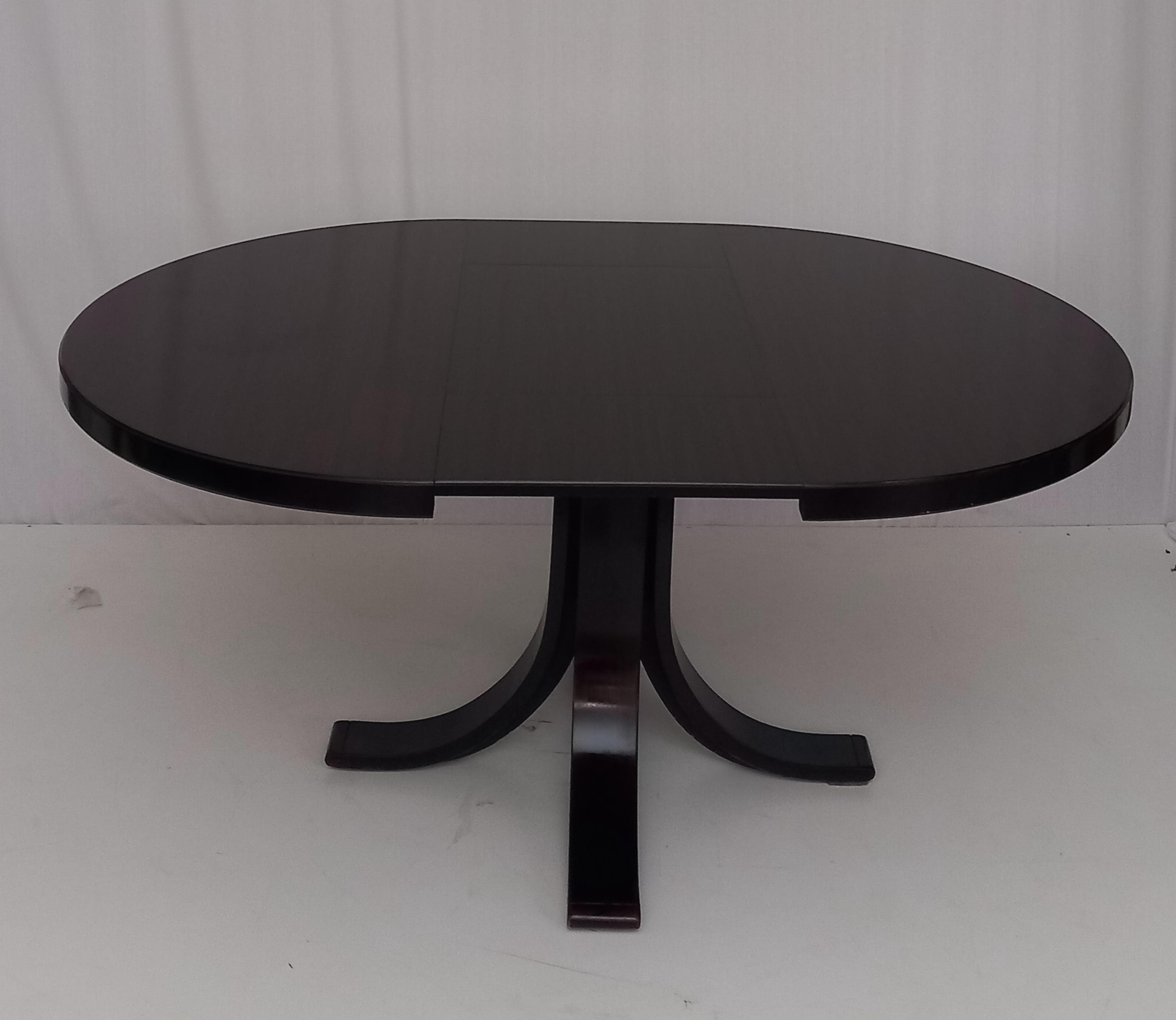Extendable round wooden dining table (60s vintage) Brand