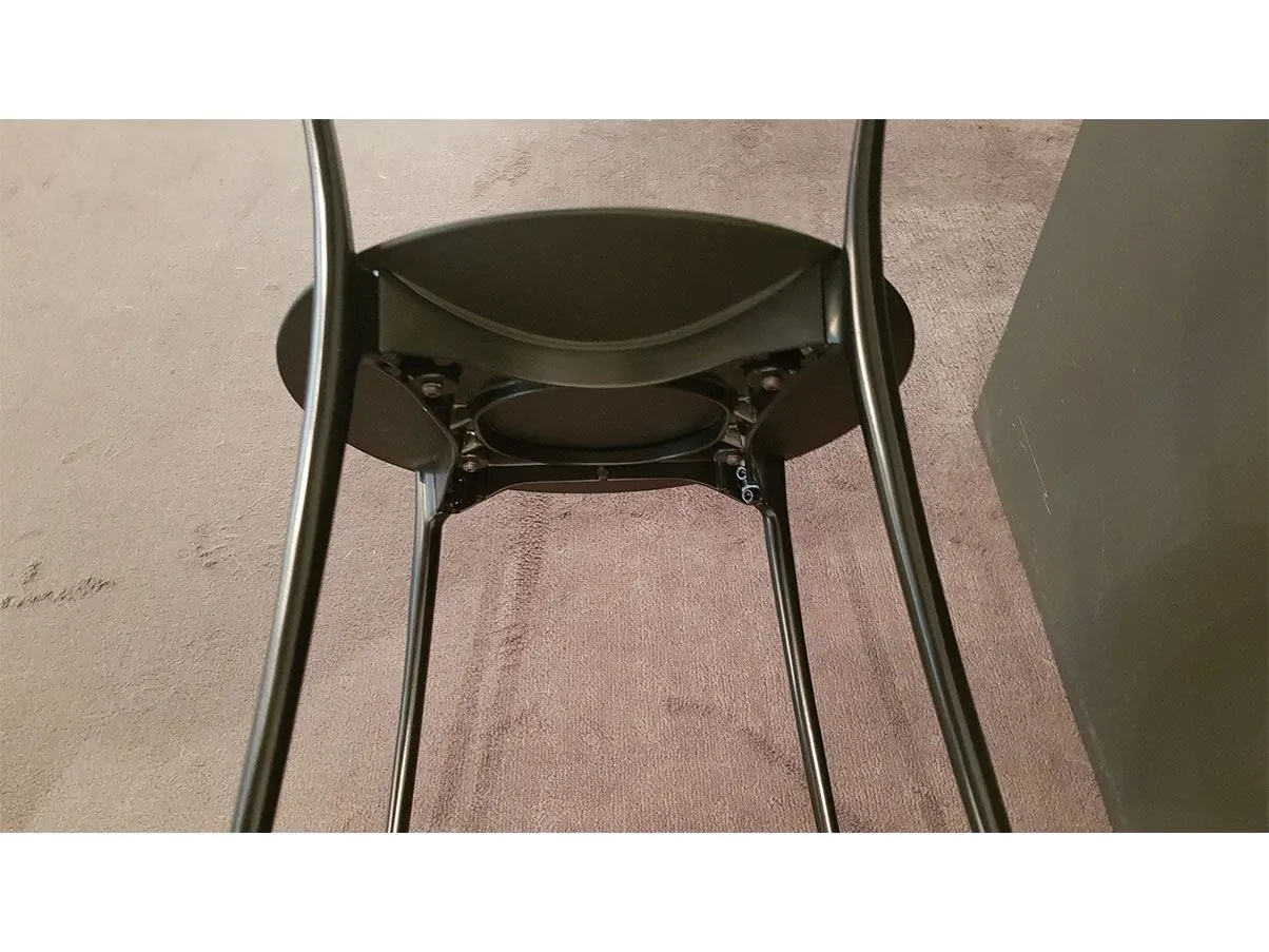 Tonietta chair by Enzo Mari in polypropylene (black), Zanotta 2