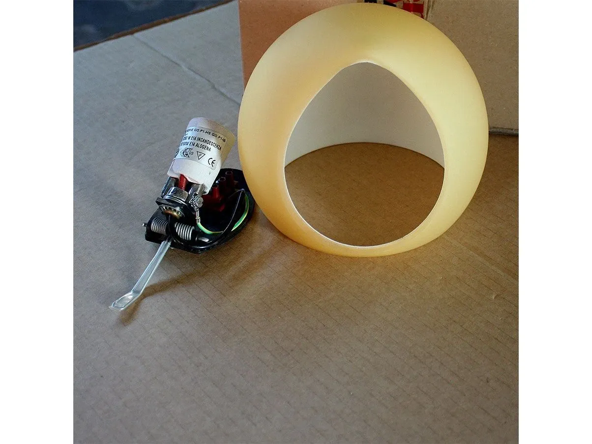 Lampada da parete Golf P1 in vetro satinato (giallo), Leucos 2