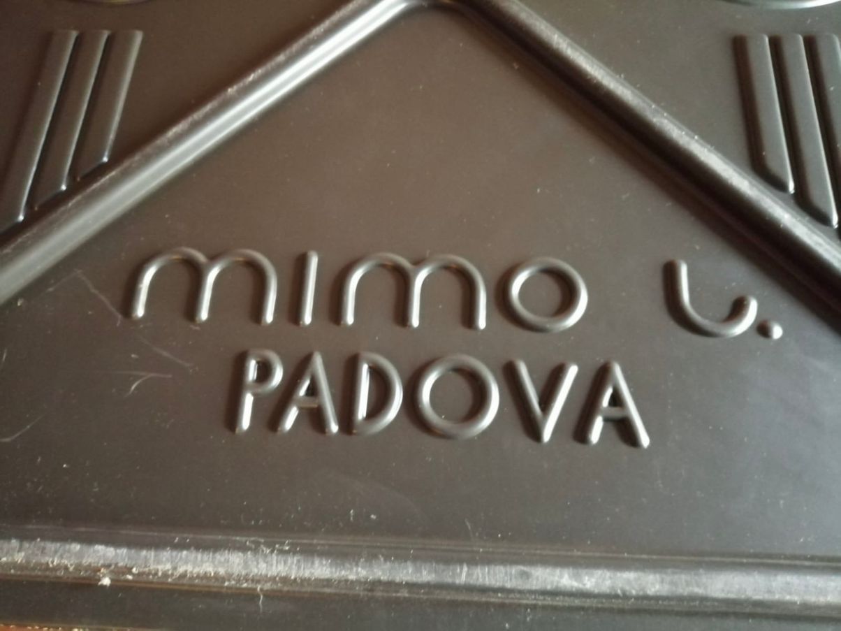Coppia di poltrone/divano Nuvolone (anni '70), Mimo Details