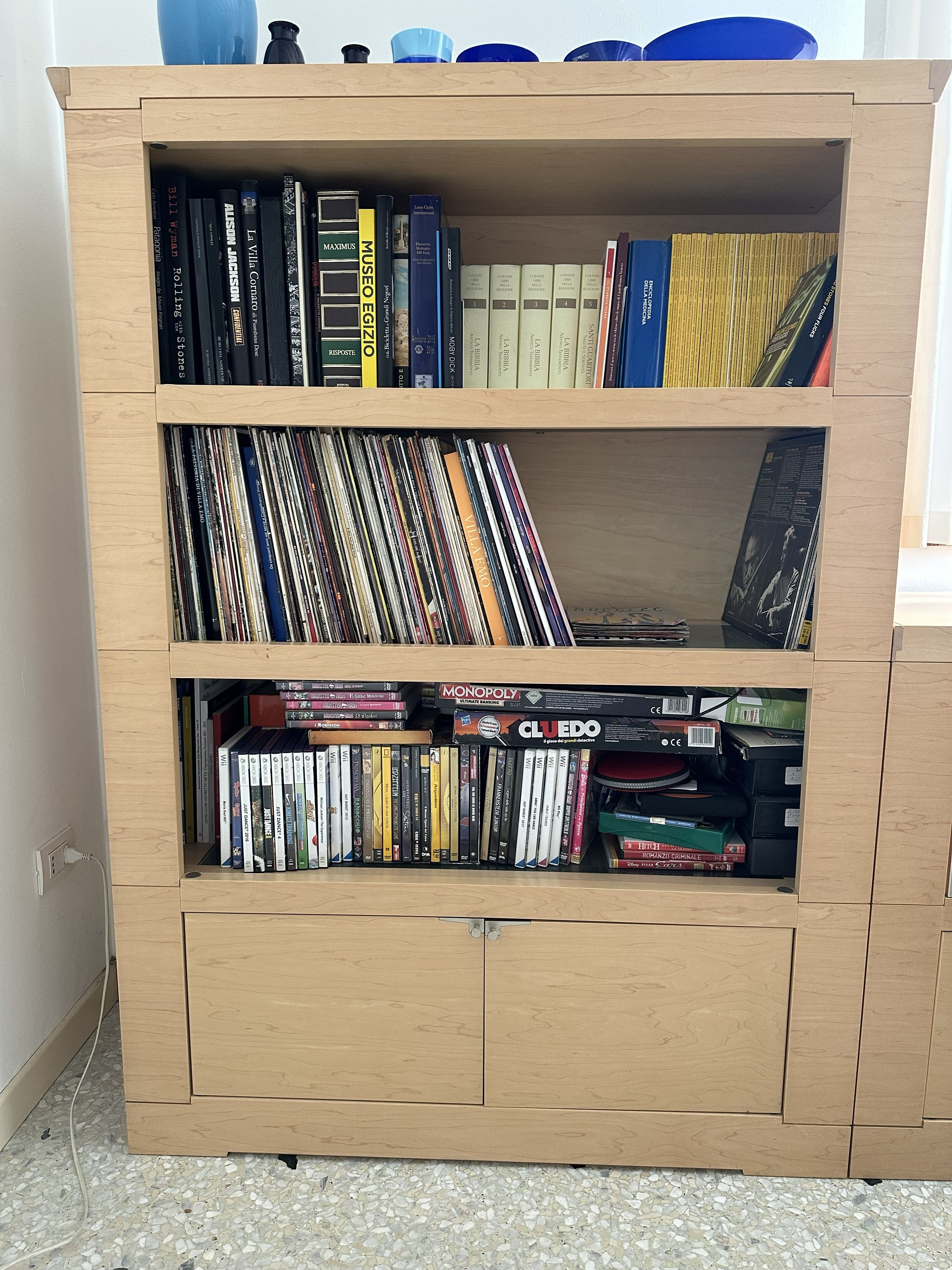 Mobile componibile Oli in legno Side