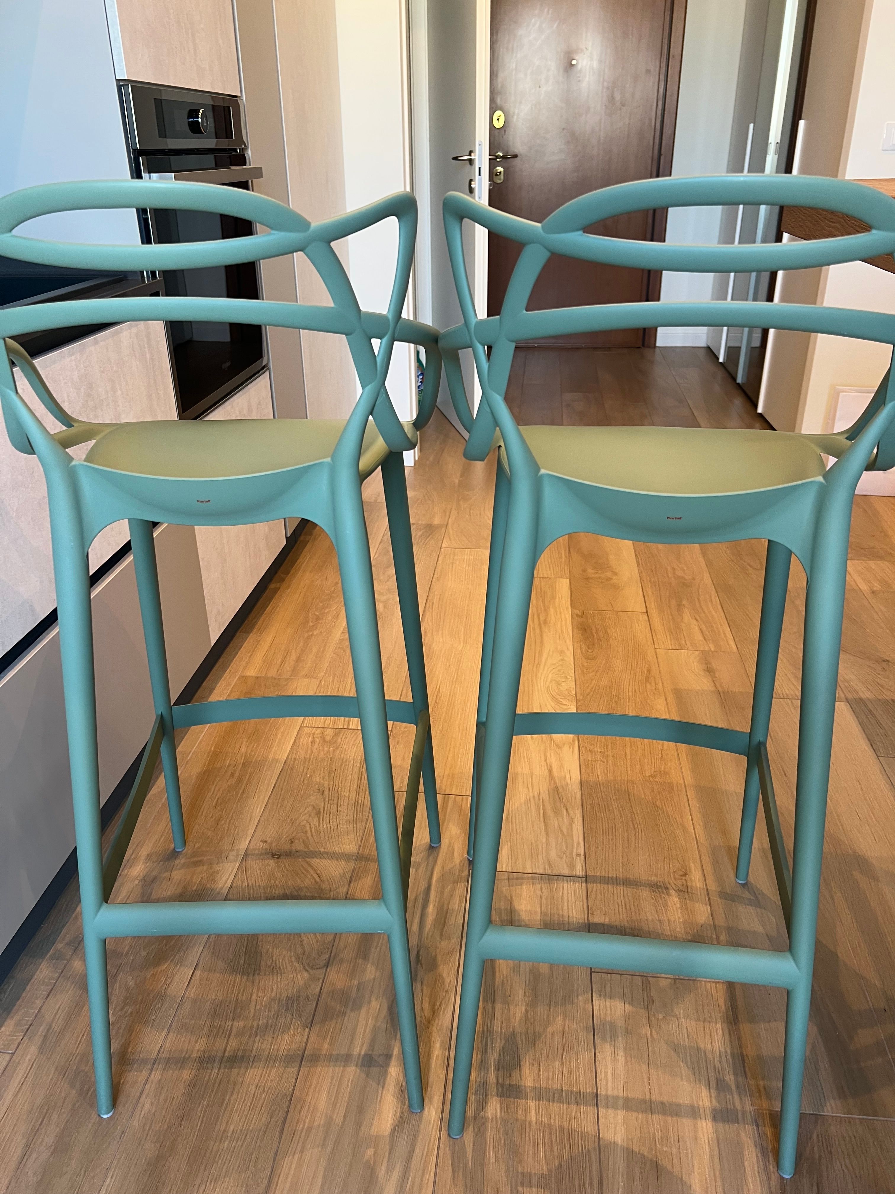 Coppia di sgabelli Masters Stool verdi di Philippe Starck e Eugeni Quitllet, Kartell  Main