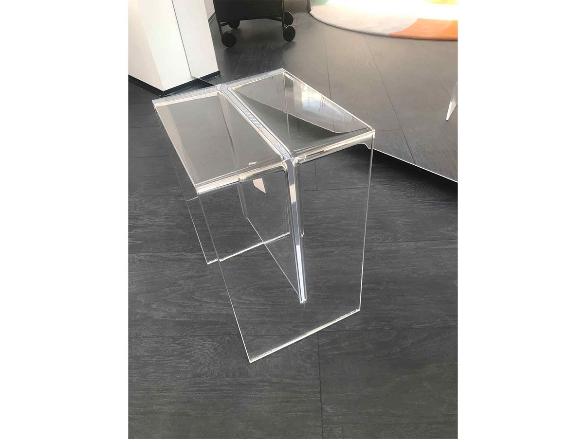 Scopri Sgabello alto Charles Ghost -h 75 cm, Fumé di Kartell, Made In  Design Italia