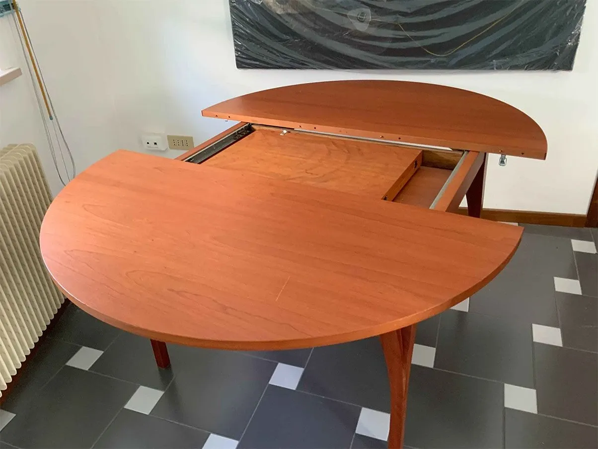 Tavolo rotondo Ypsilon in legno ciliegio 5