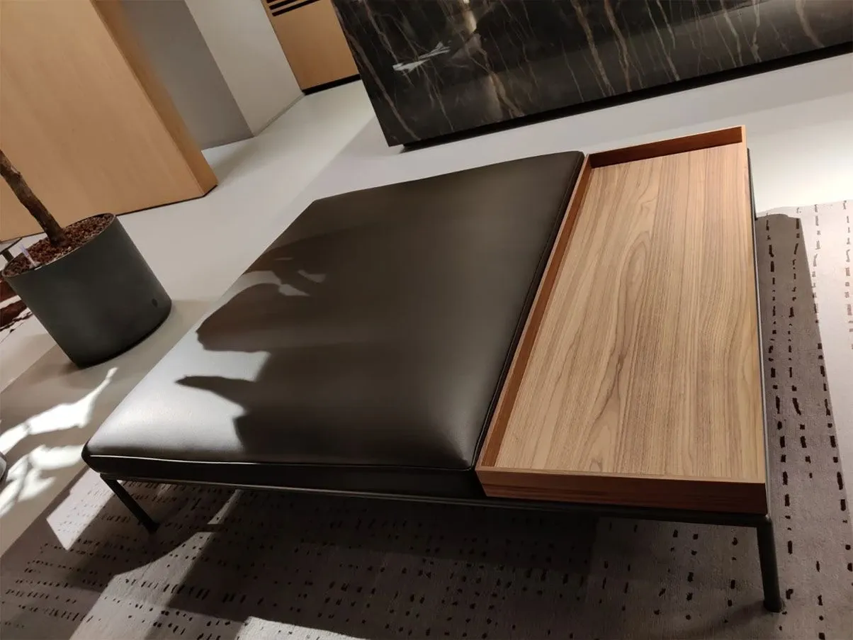 272 Mex-hi pouf coffee table in Canaletto walnut and leather 