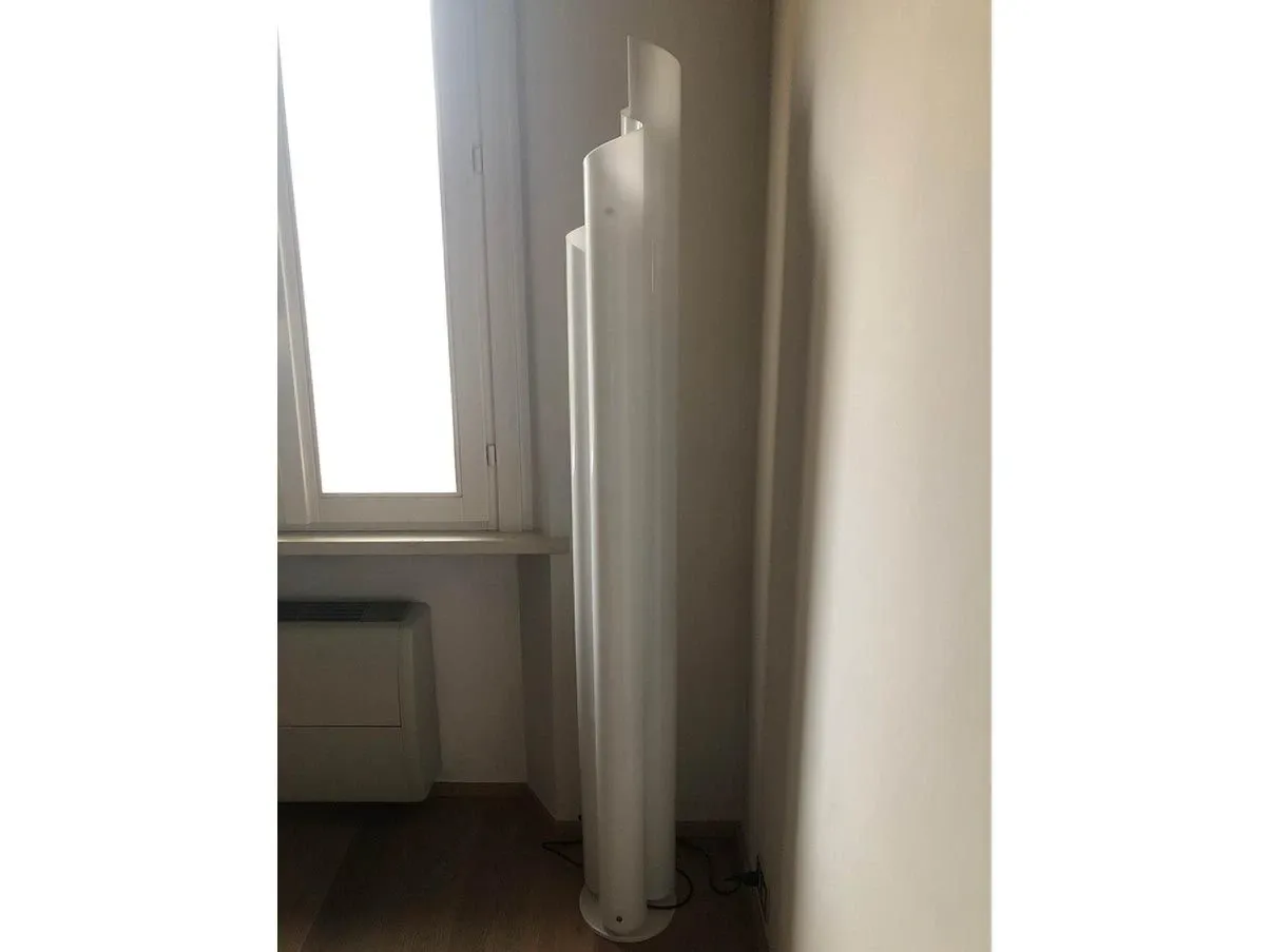 Lampada da terra Chimera di Vico Magistretti 1