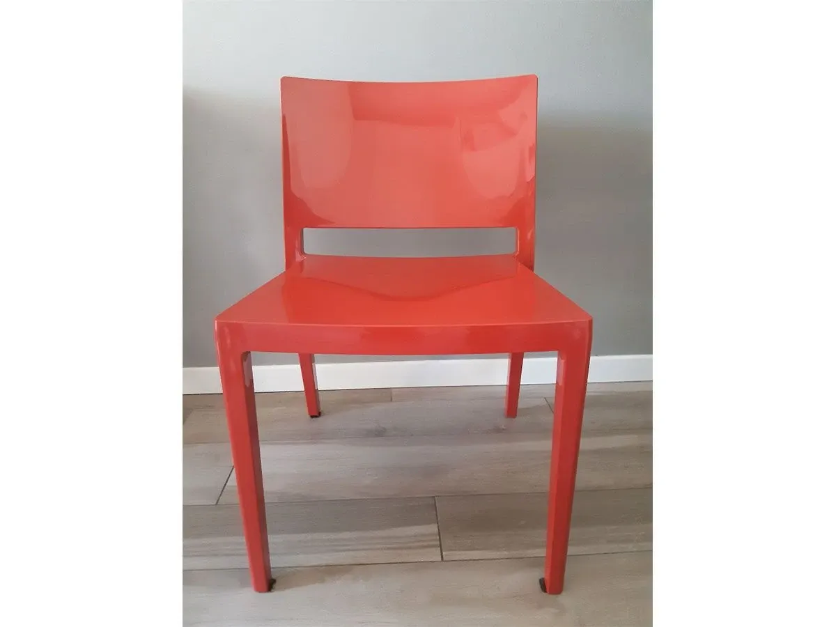 Lizz (arancione), Kartell 4