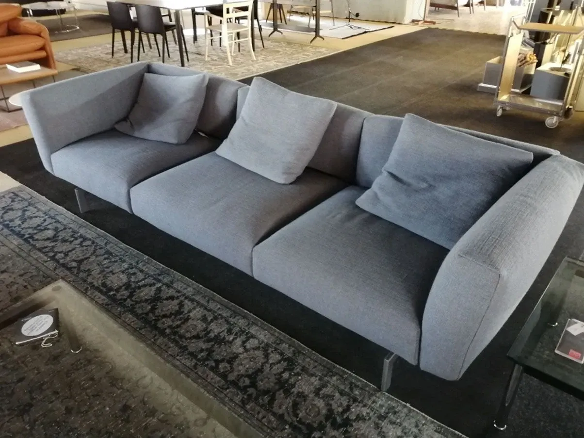 Divano 3 posti Avio di Piero Lissoni in tessuto, Knoll 1
