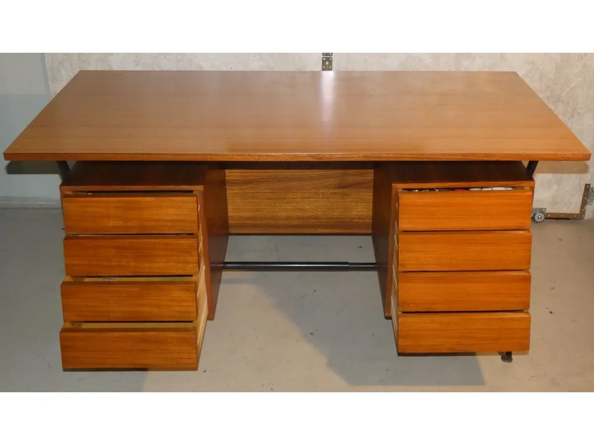 Vintage desk (1960s), image