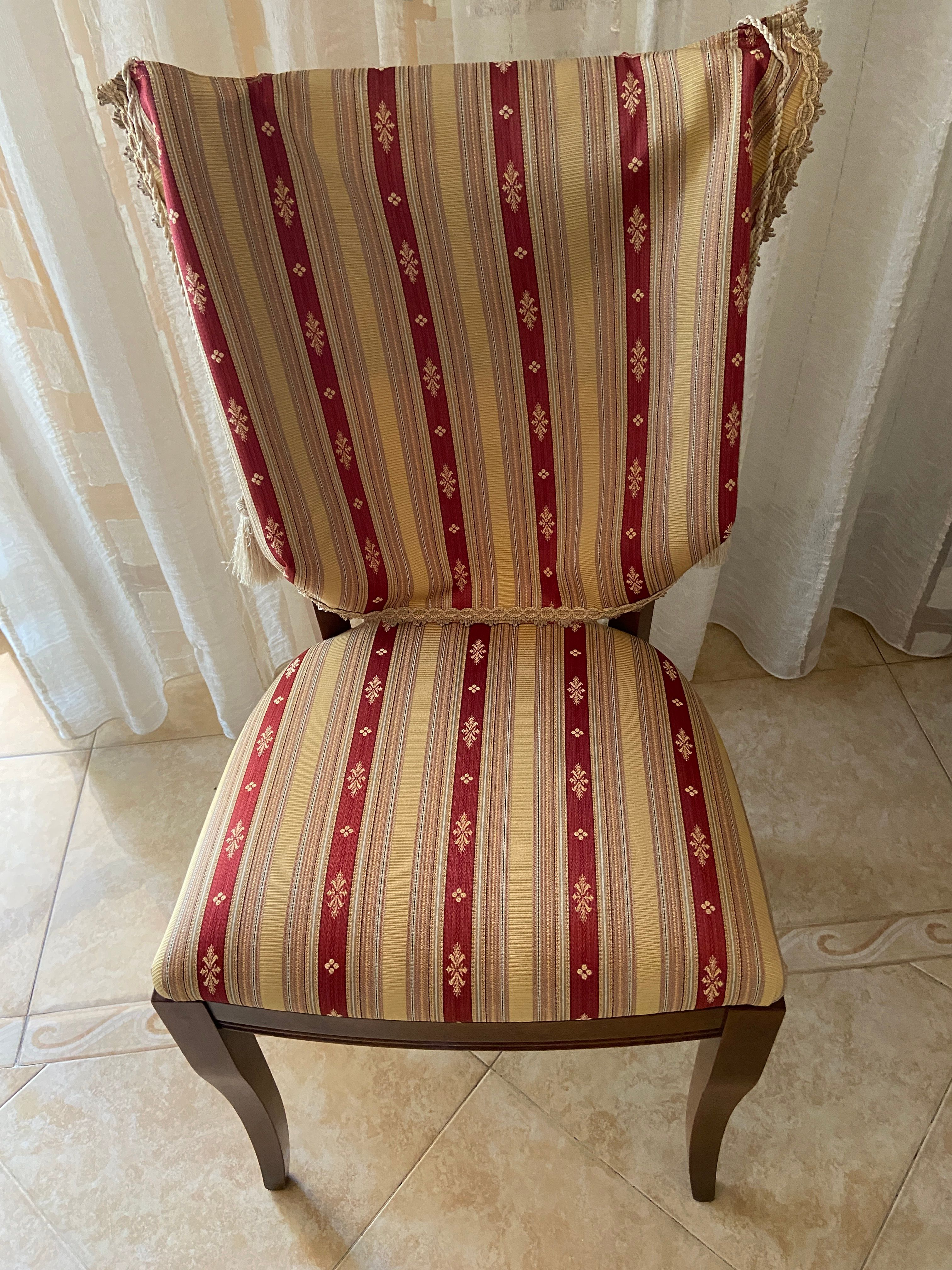 Set di 4 sedie con schienale alto Ossidiana in legno di ciliegio Details