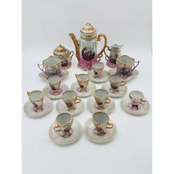 Antikes Porzellan Kaffee- und Teeservice (19. Jahrhundert) Main