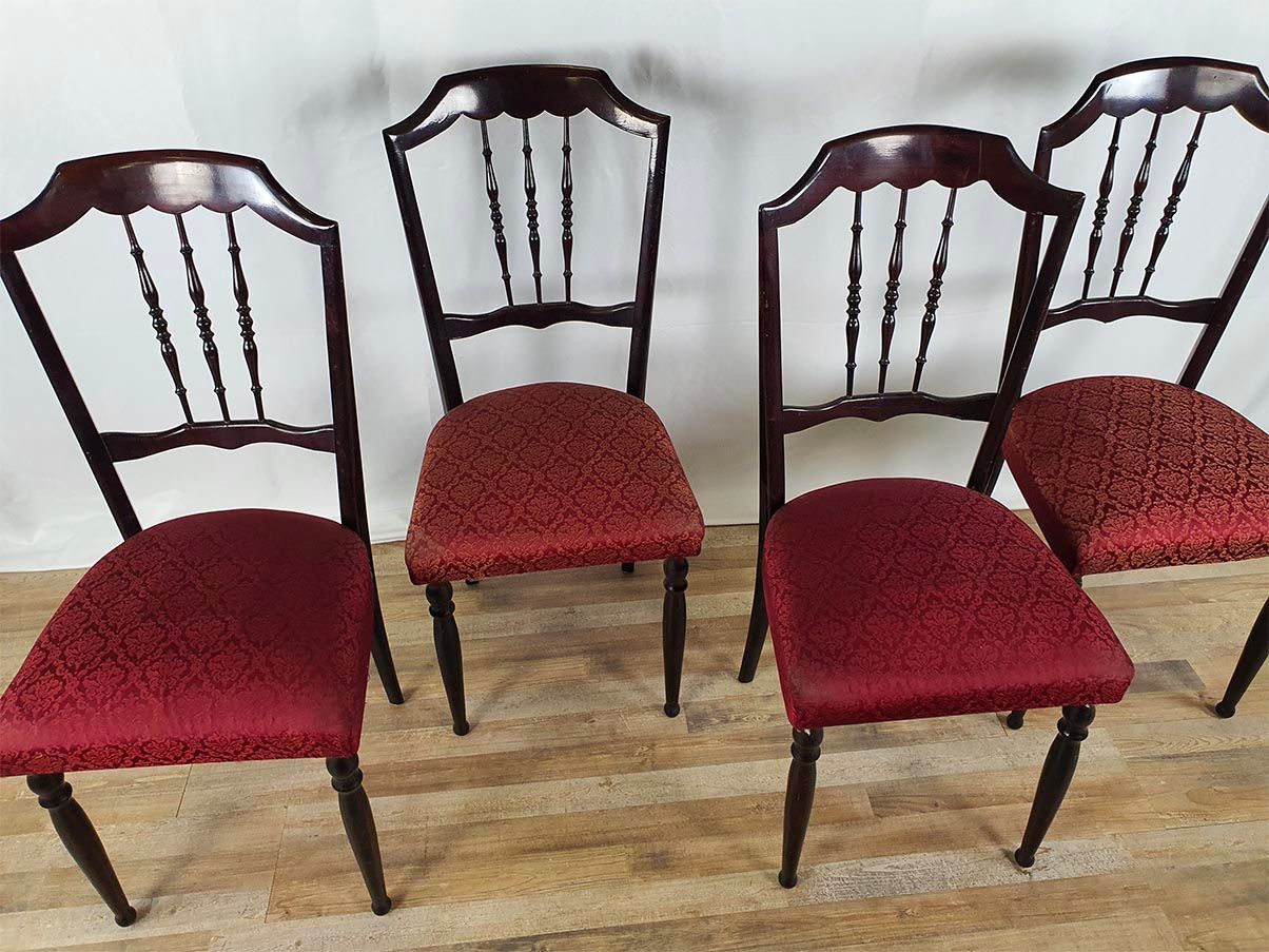 set-4-sedie-vintage-imbottite-in-tessuto-e-legno-anni60-308686_0005_20221220_163129.jpg null