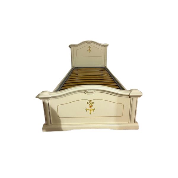 Bed in white and gold lacquered wood, image