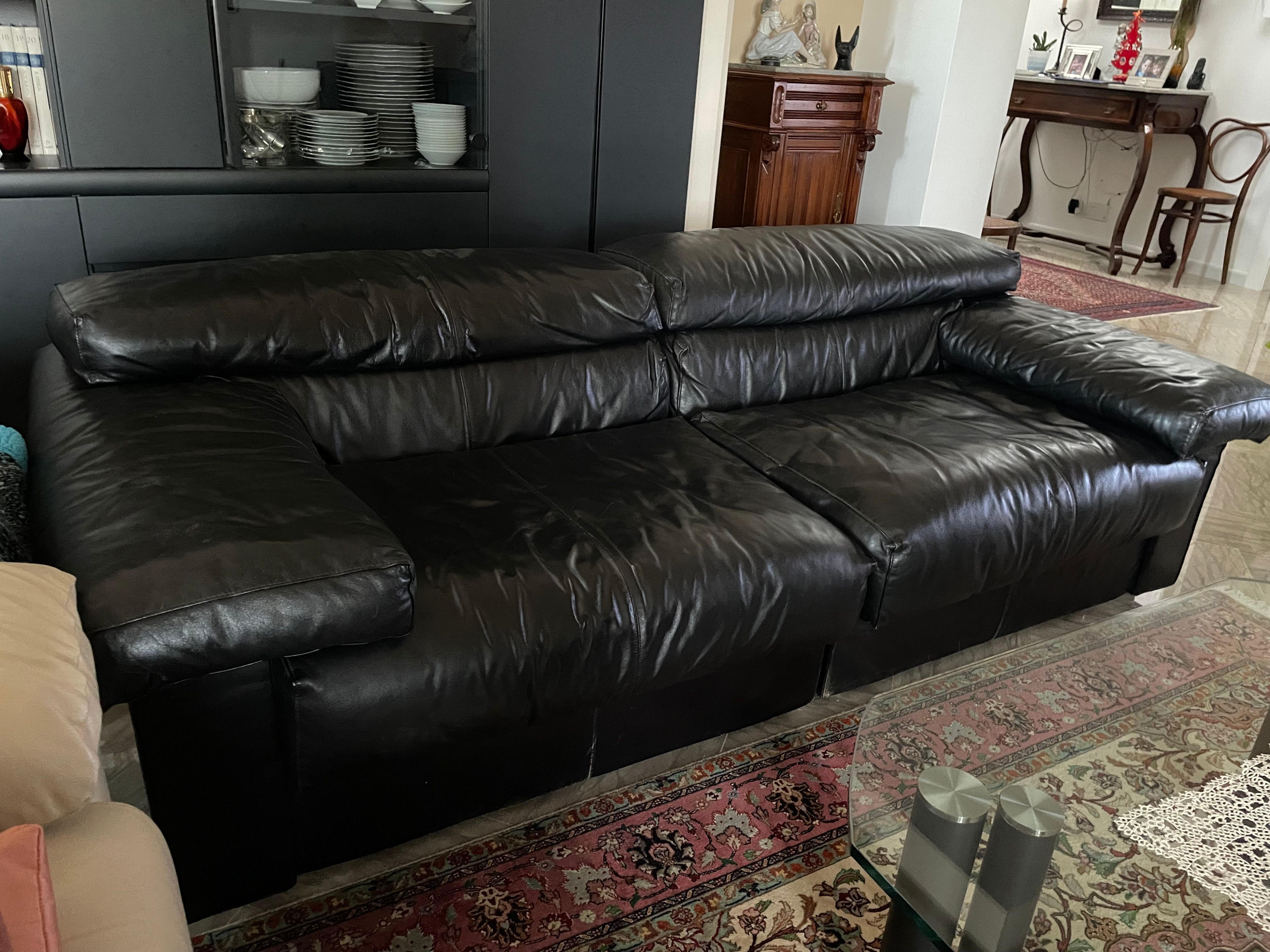 Erasmo Modular Leather Sofa by Afra and Tobia Scarpa (1970s Vintage) Details