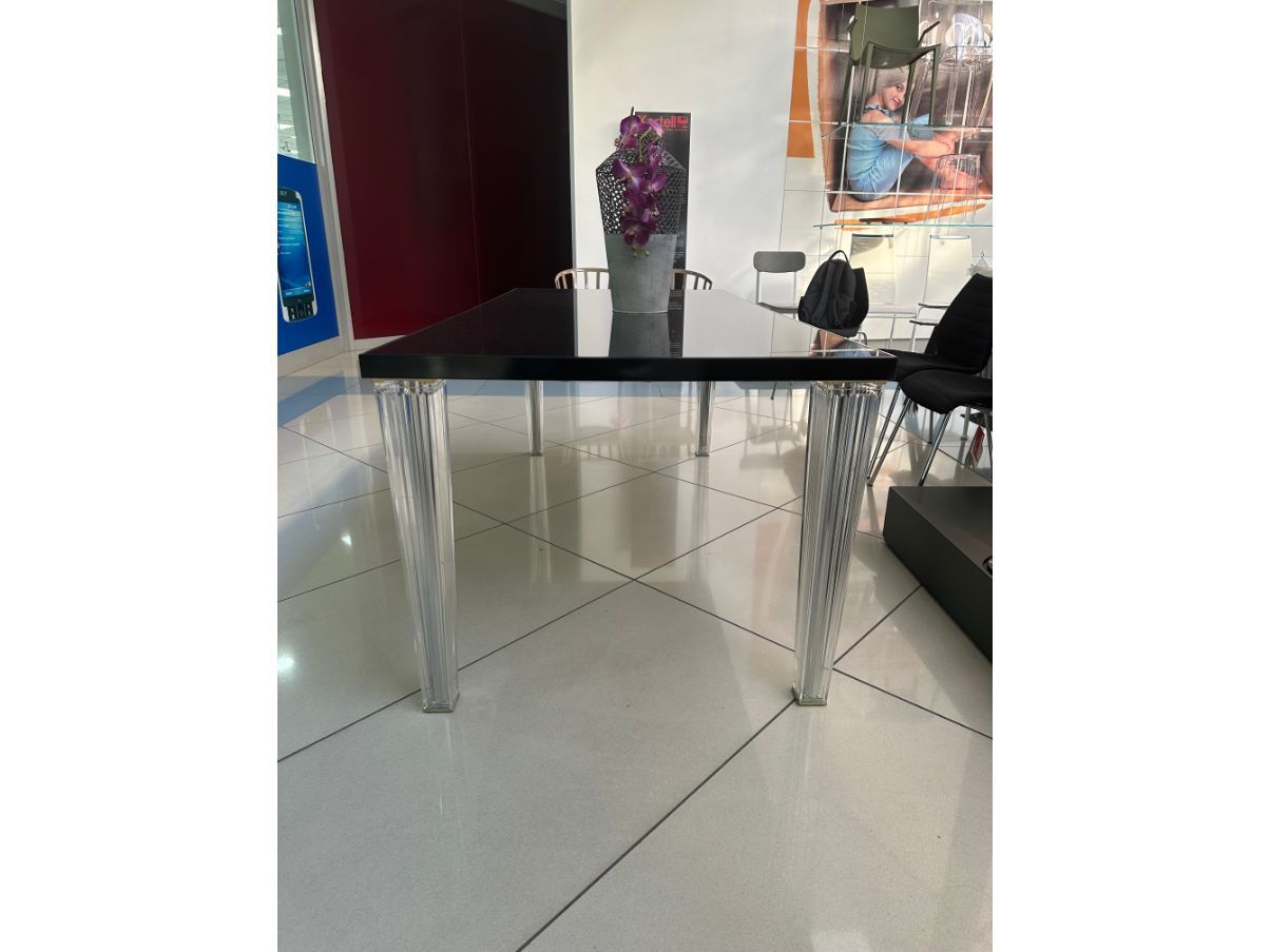 Rectangular Top Top table lacquered black by Philippe Starck Rectangular Top Top table lacquered black by Philippe Starck