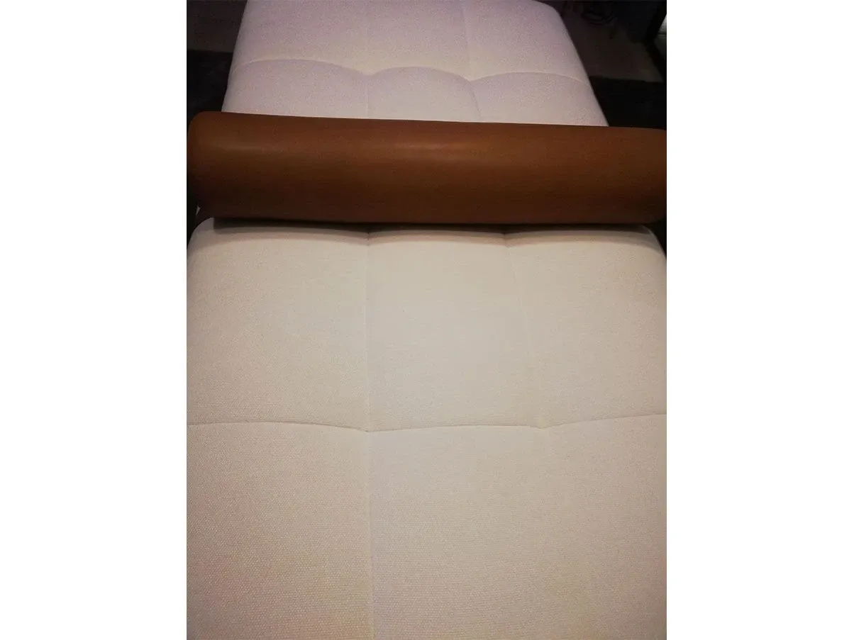 Daybed Erei con poggiatesta in tessuto (bianco) 