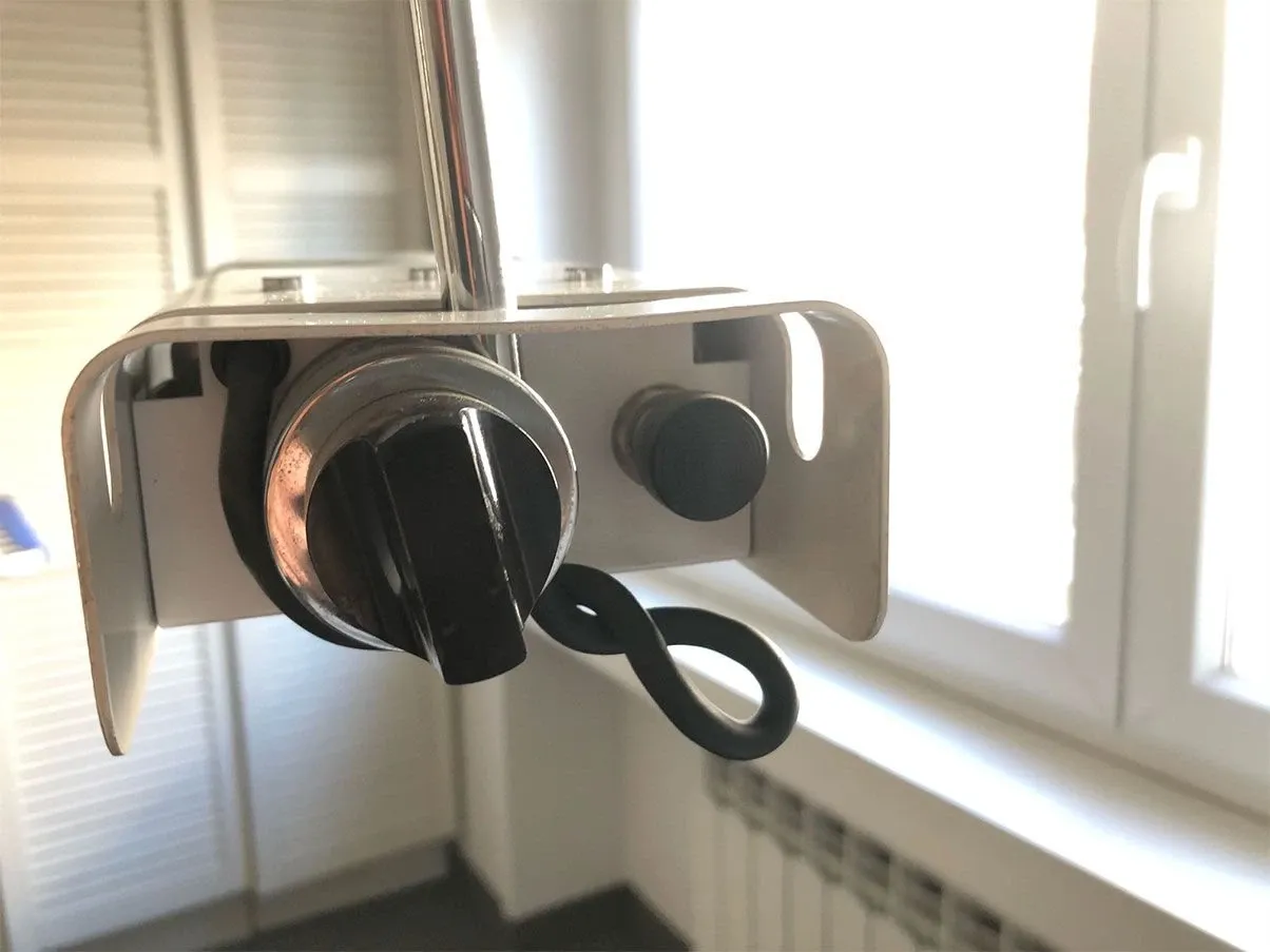 Lampada ad arco Spider con morsetto metallo (bianco), Oluce 5