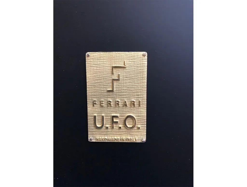 Poltrona UFO basculante in fibra di vetro (nero) 9