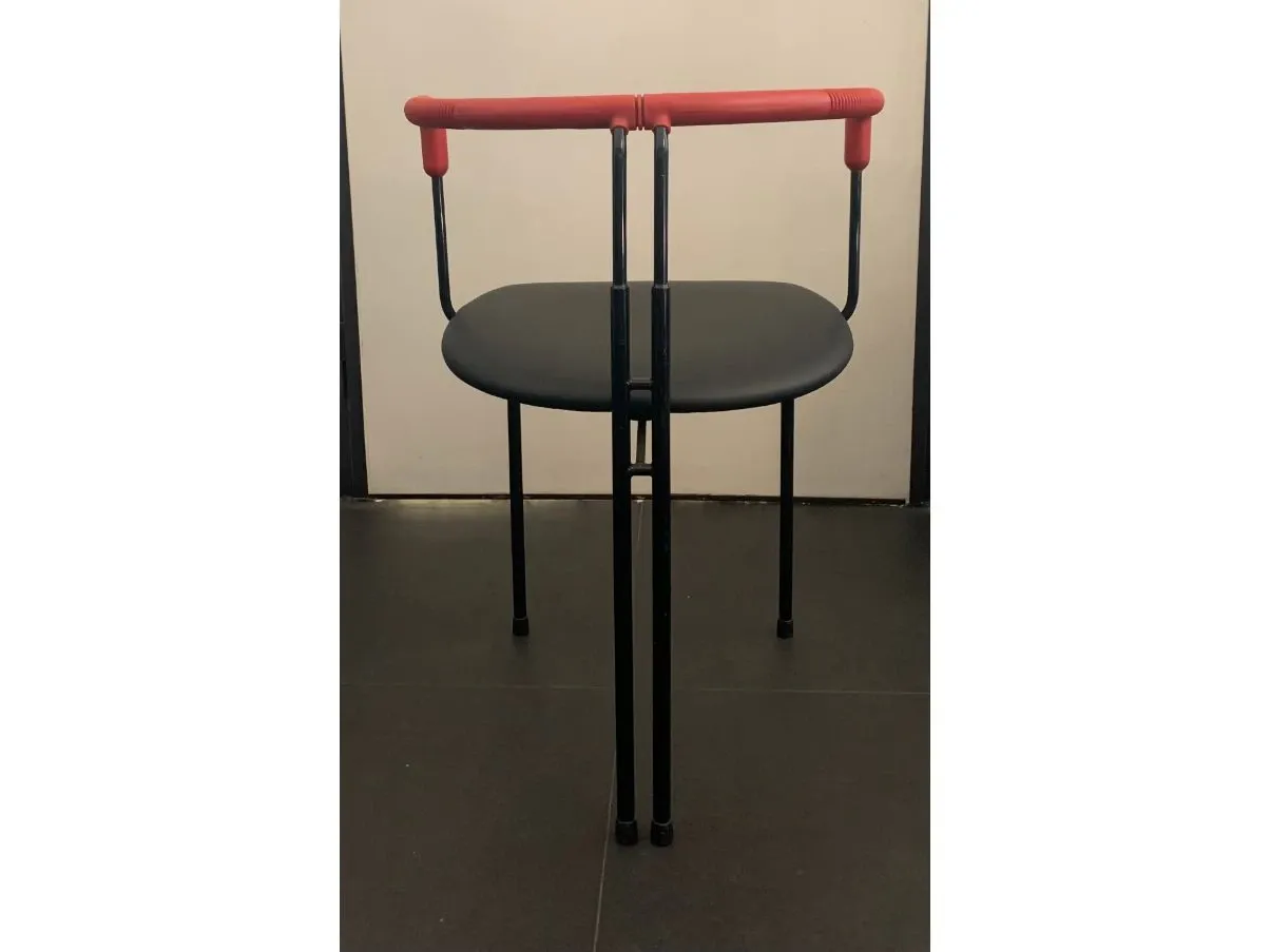Set 4 sedie vintage nere e rosse (anni '80), Cidue 4