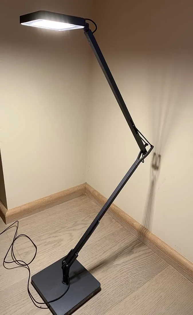 Kelvin LED Lampe Schwarz 1