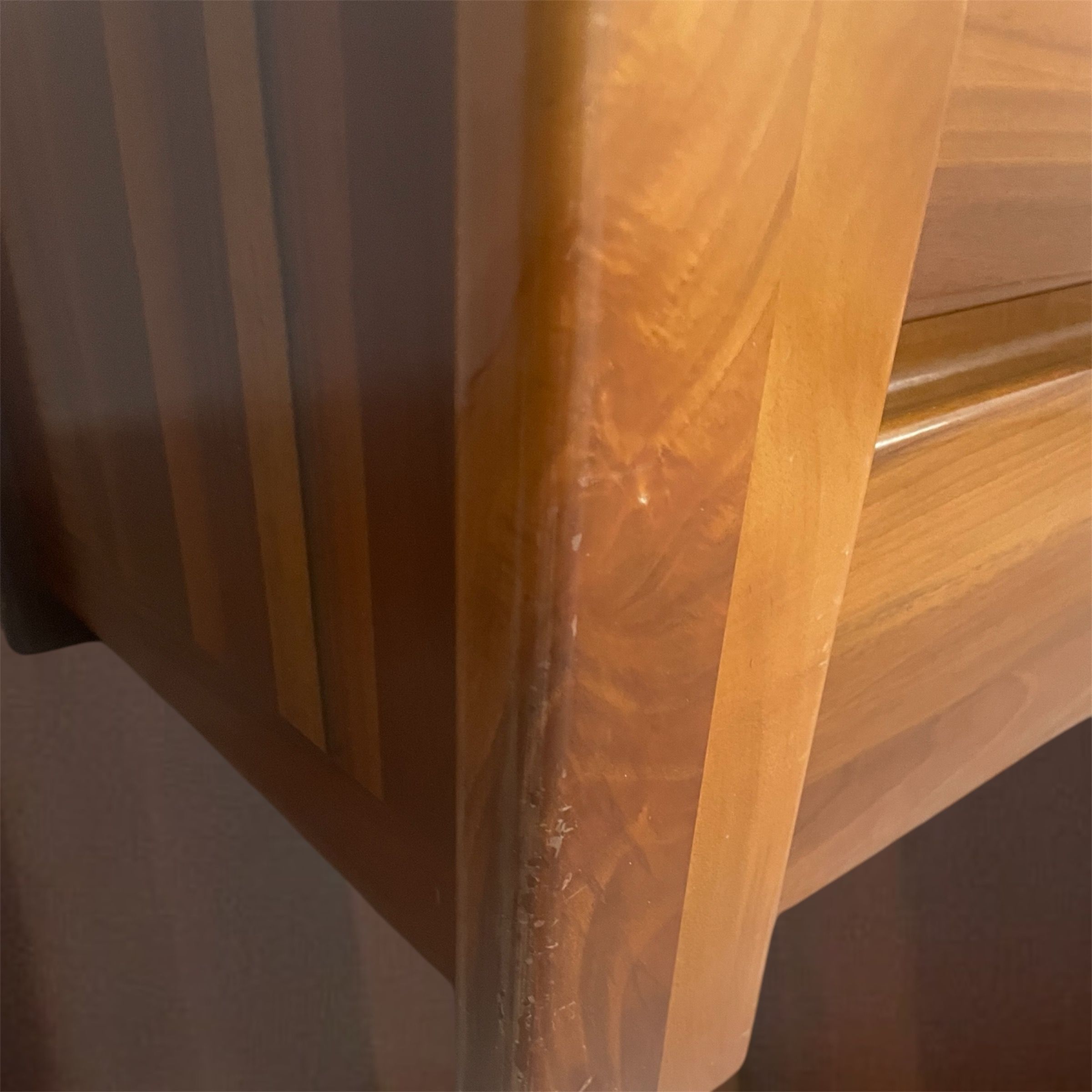 Pair of walnut bedside tables (70s), Side