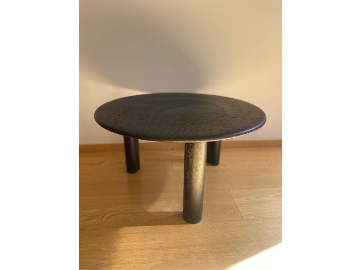 Round Ghia coffee table Front