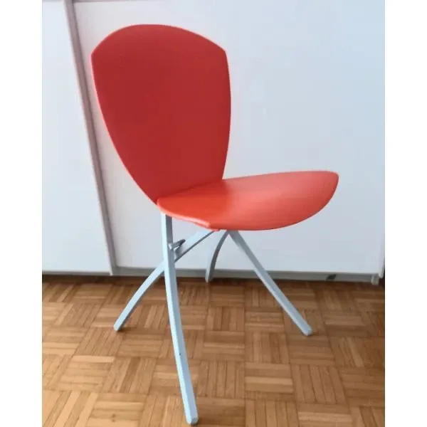 Folding chair in plastic and aluminum Viva, Calligaris image