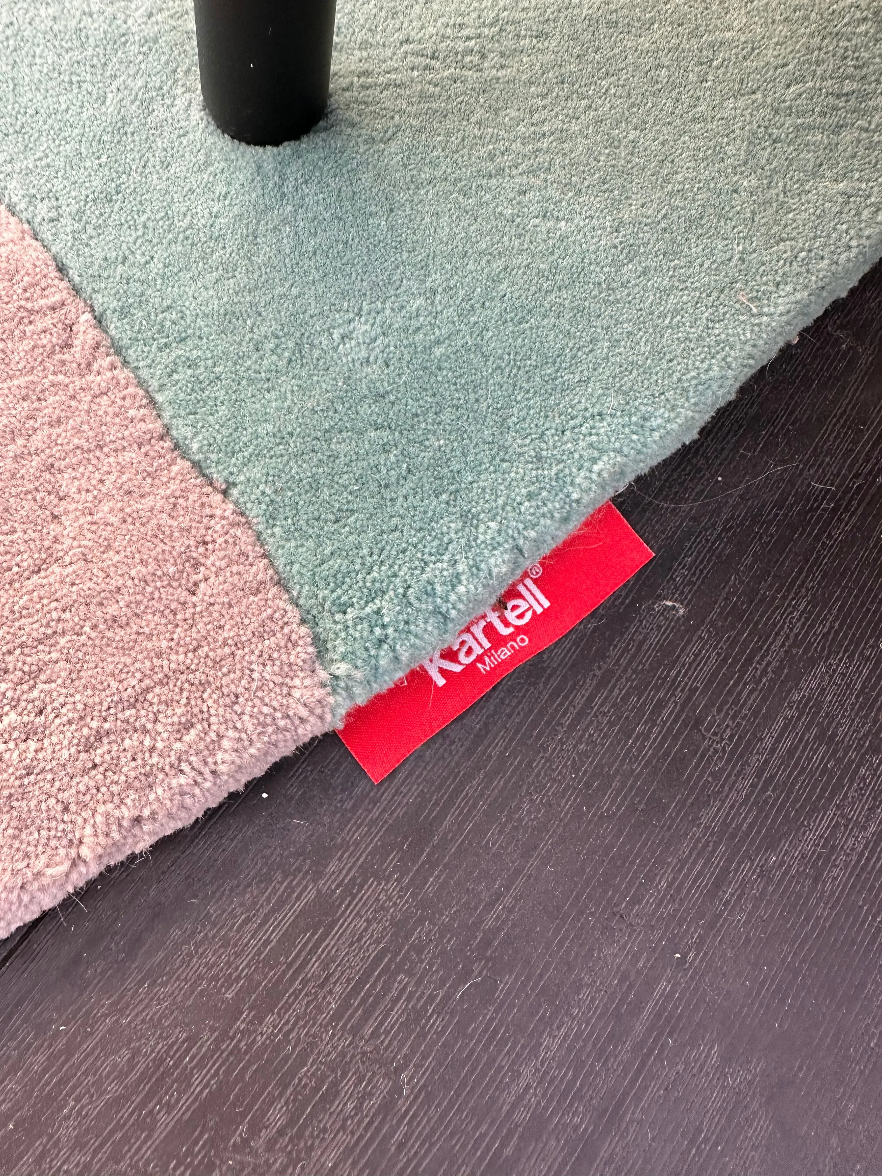 Round colored carpet Mod, Kartell 2