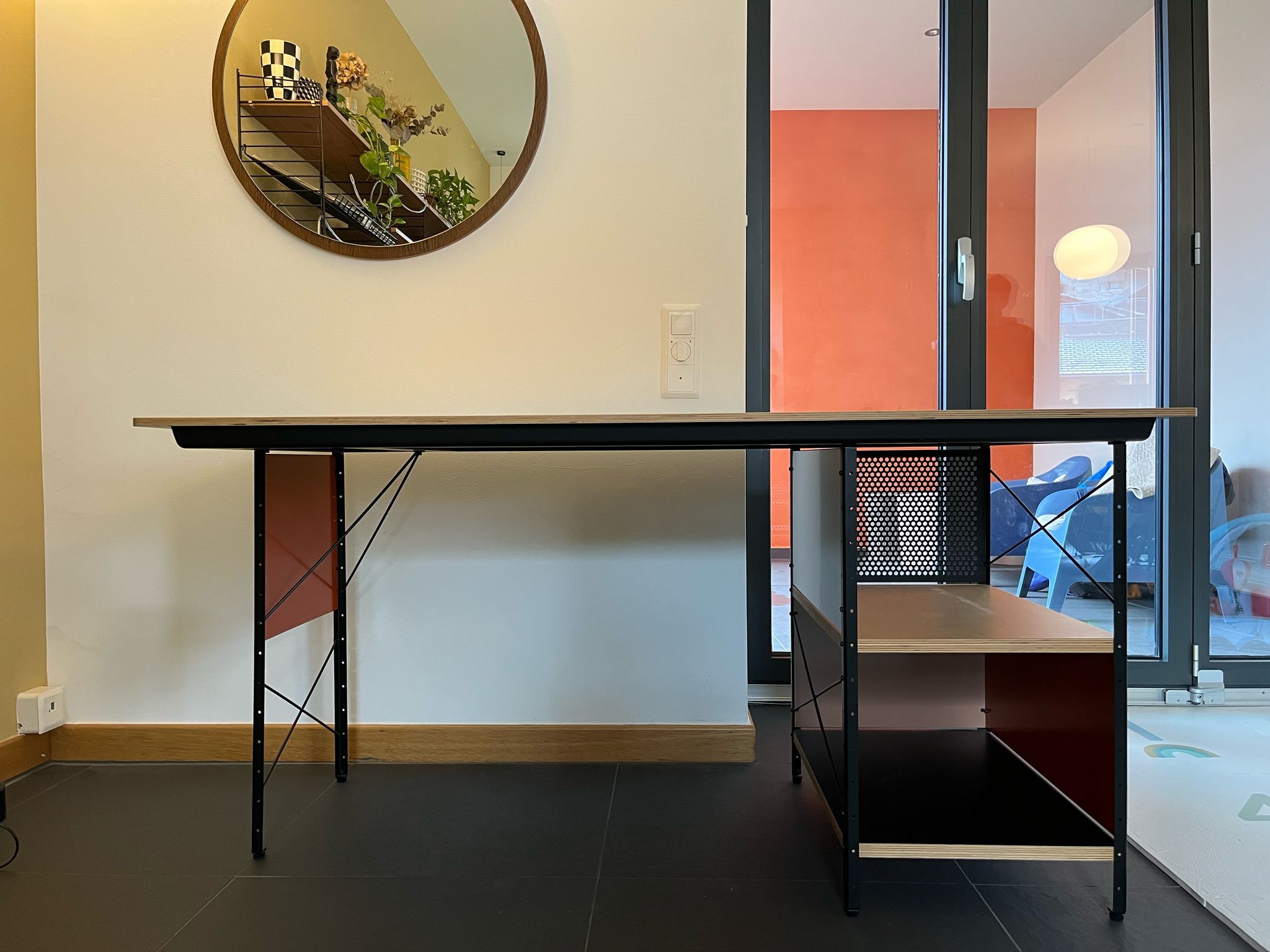 Eames Desk Unit by Charles and Ray Eames, Vitra Main