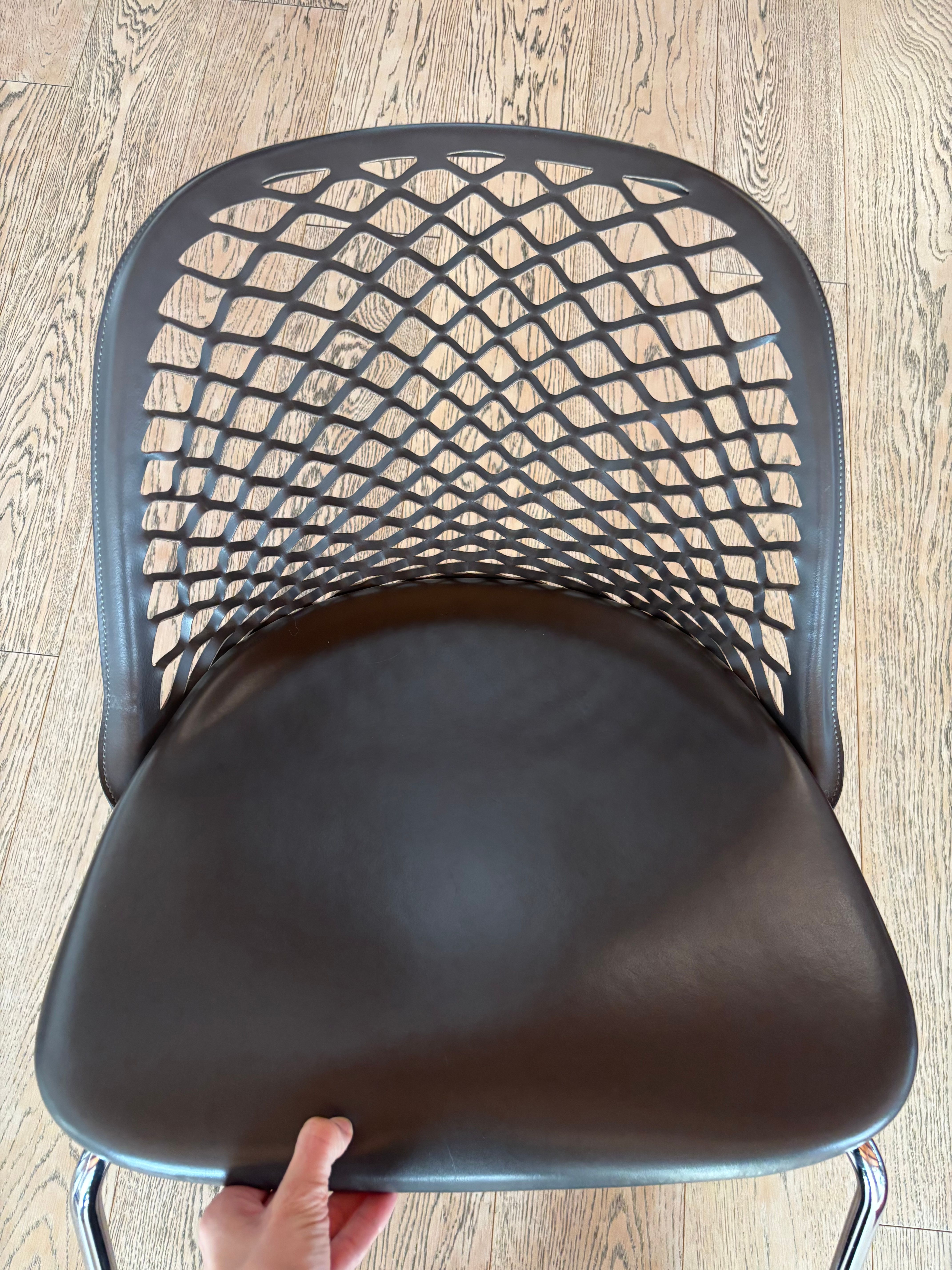 Set of 8 Zoe Ze01 chairs in leather and steel, Matteograssi Front