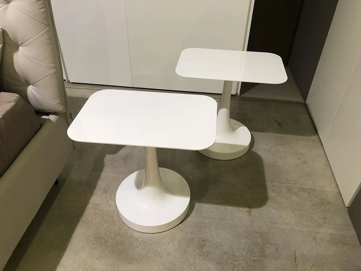 Vulcano coffee table in molded polyurethane (white) 3