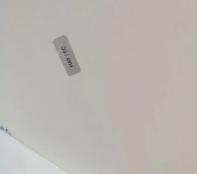 About a Table (AAT20) 1