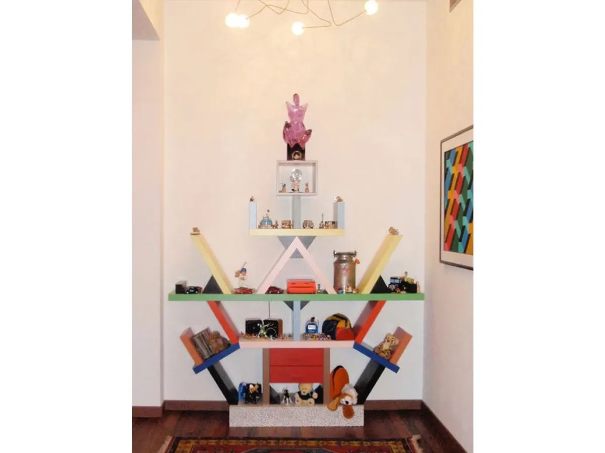 Libreria colorata Carlton di Ettore Sottsass, Memphis Milano 