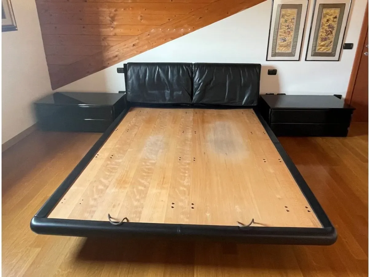 Vintage double bed in black lacquered wood (1980s), 1