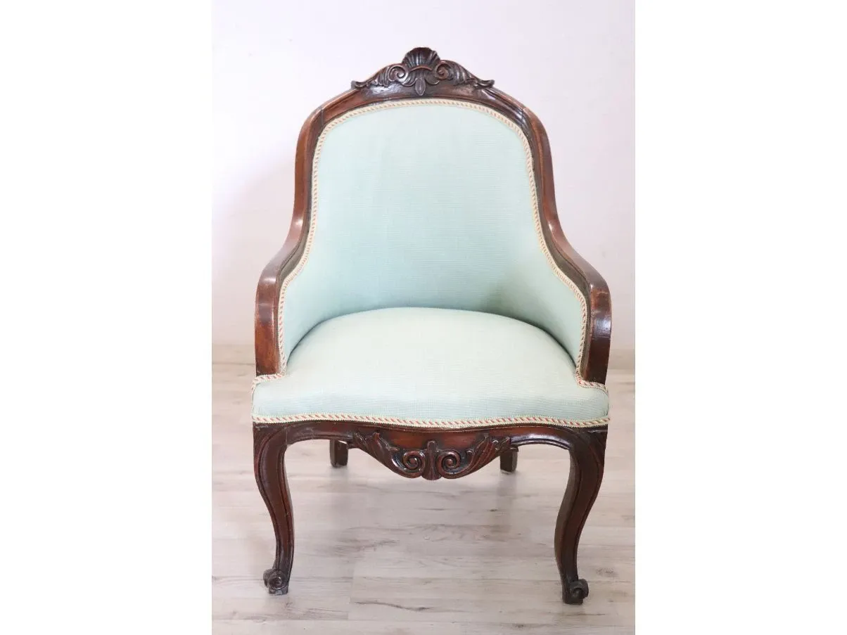 Poltroncina vintage in noce intagliato ('800), 1