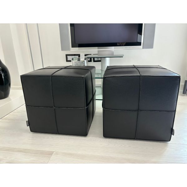 Set di 2 pouf in ecopelle neri, Minotti  image