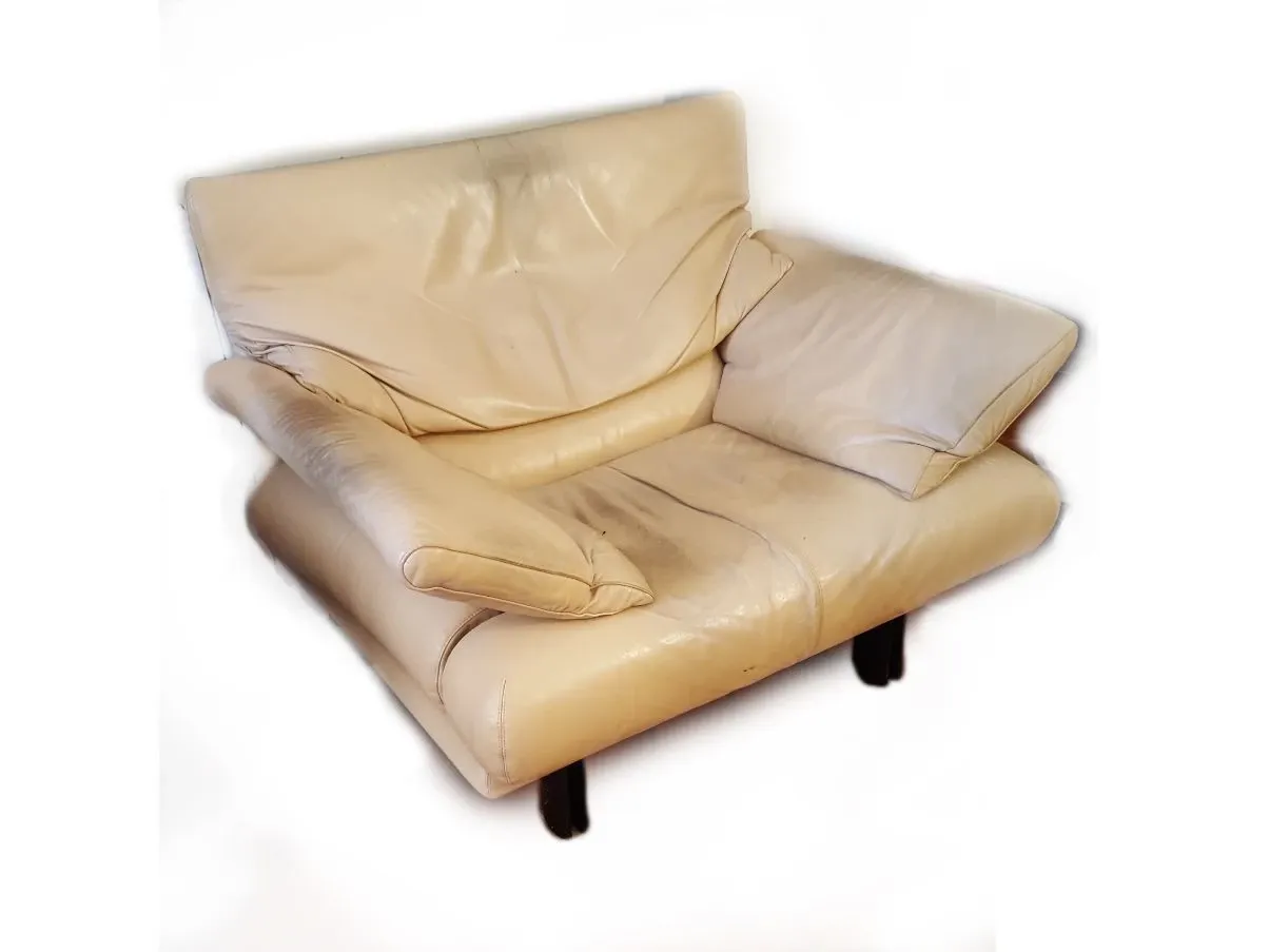 Set divano 3 posti e poltrona Alanda in pelle 4