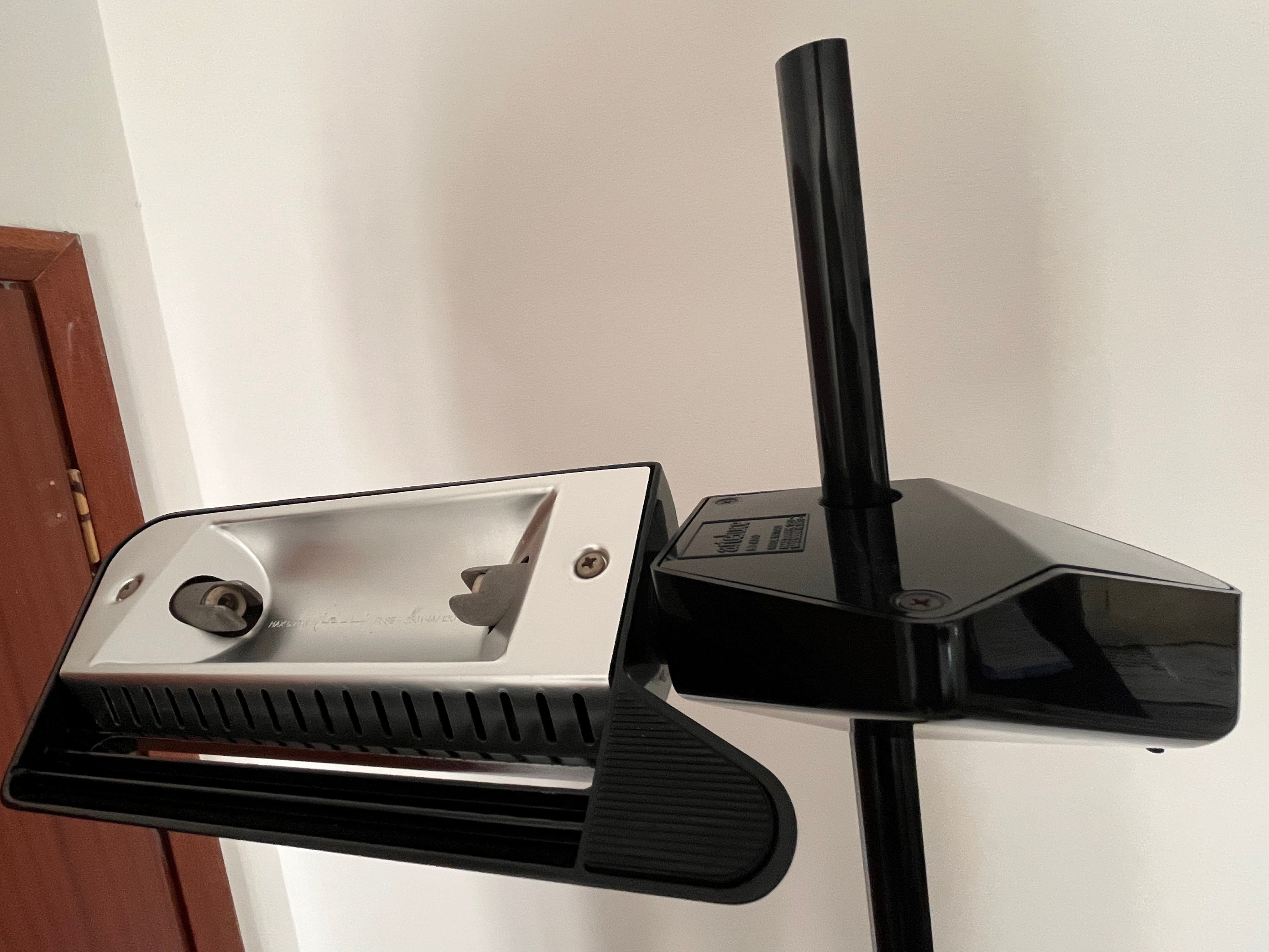 Lampada da terra vintage Bis nera di Bruno Gecchelin, Arteluce  Front