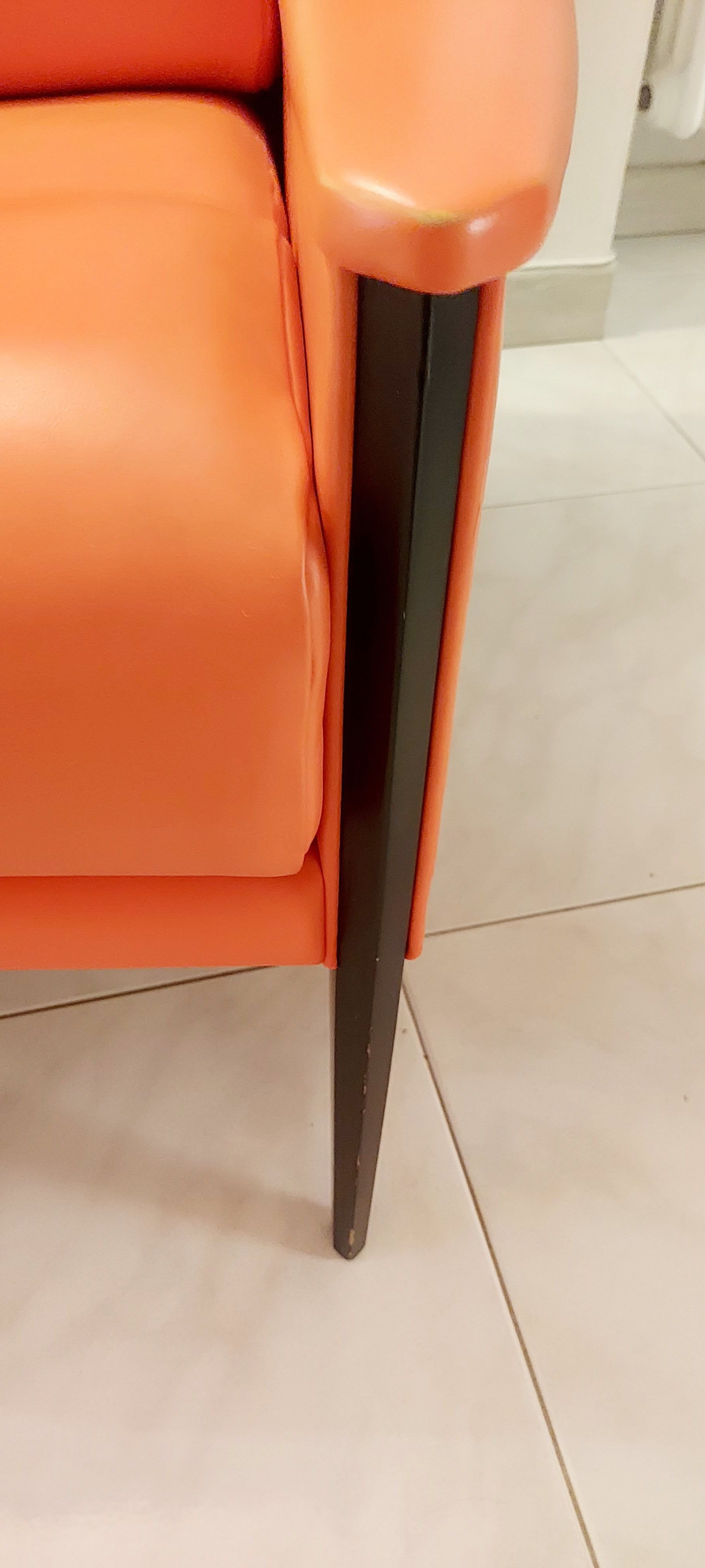 Dezza 48 Orange Leather Armchair by Gio Ponti Defects