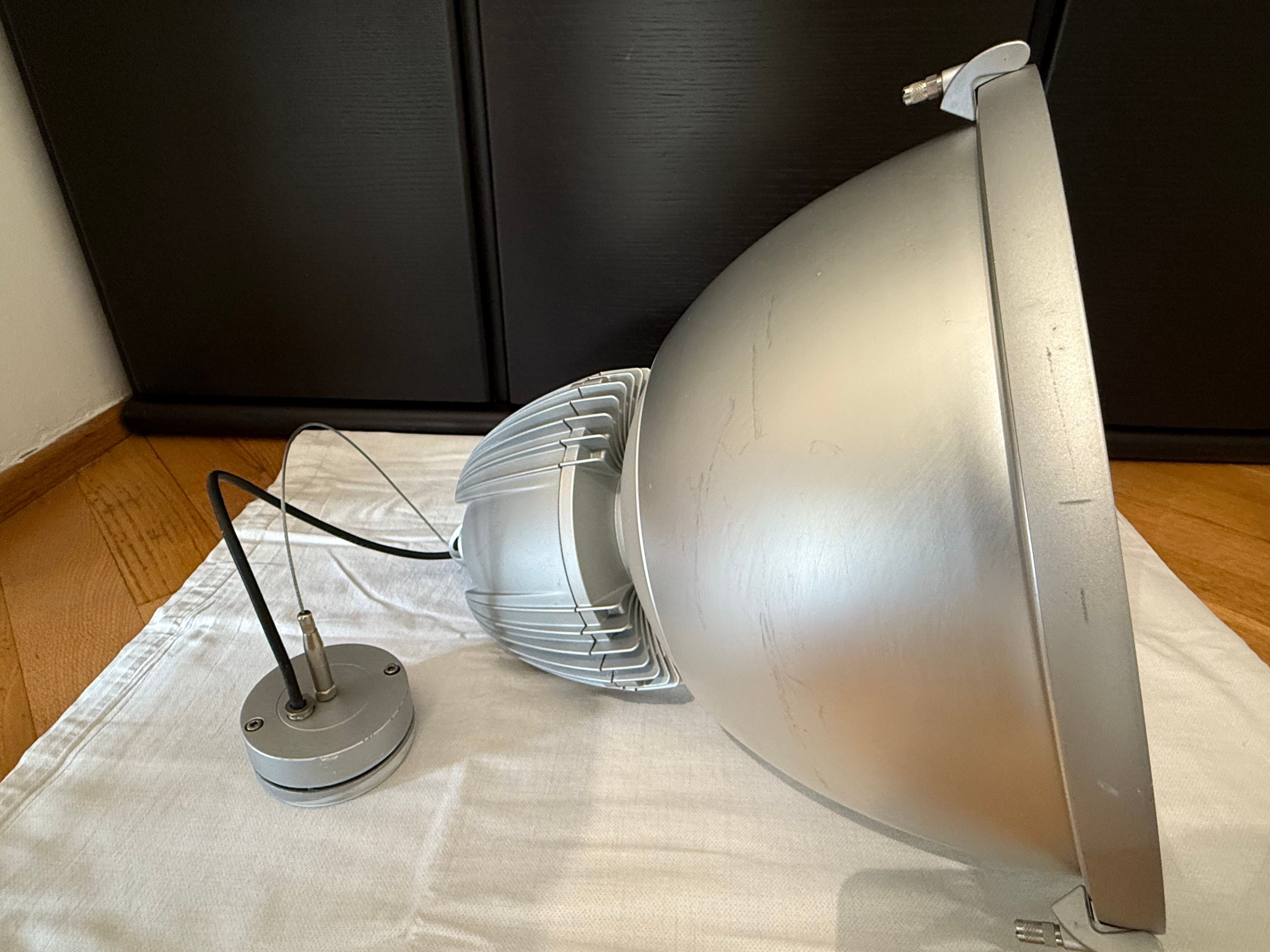 Set of 3 Berlin pendant lamps in grey aluminium by Pianodesign, iGuzzini Side