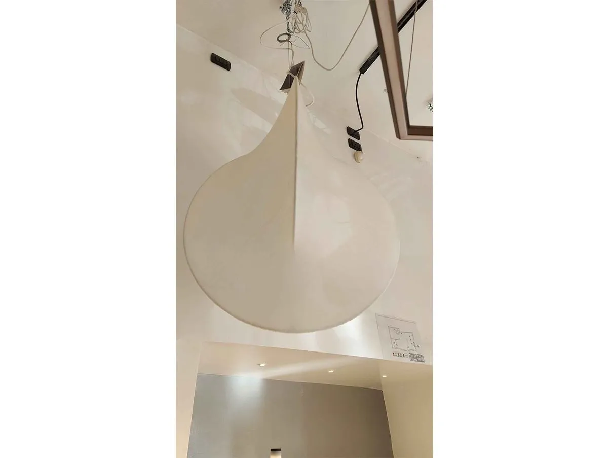 Lampada a sospensione Overlap 1 in resina Cocoon, Flos 1