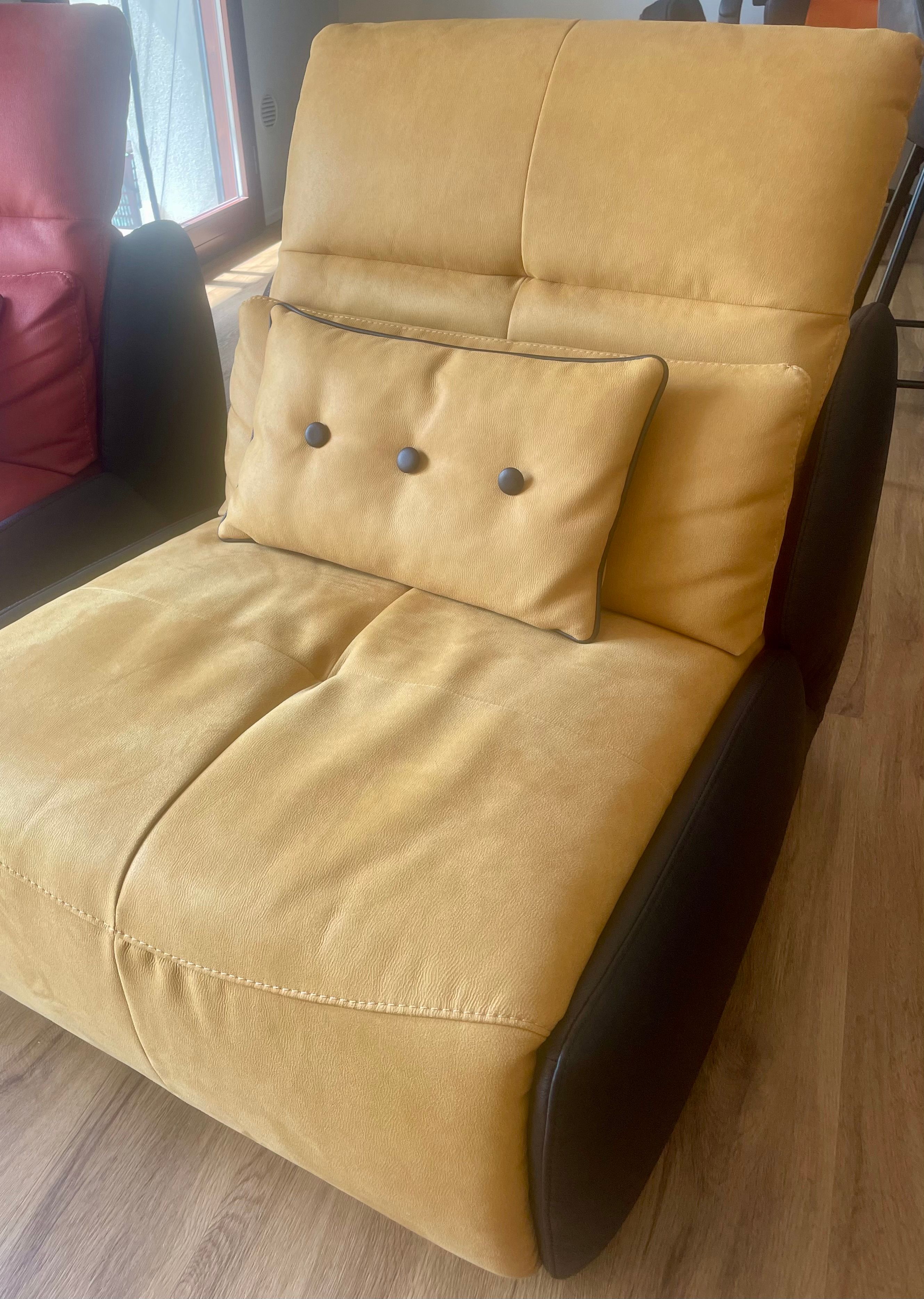 Set of 2 modular Selfy armchairs in fabric (yellow/brick) Front