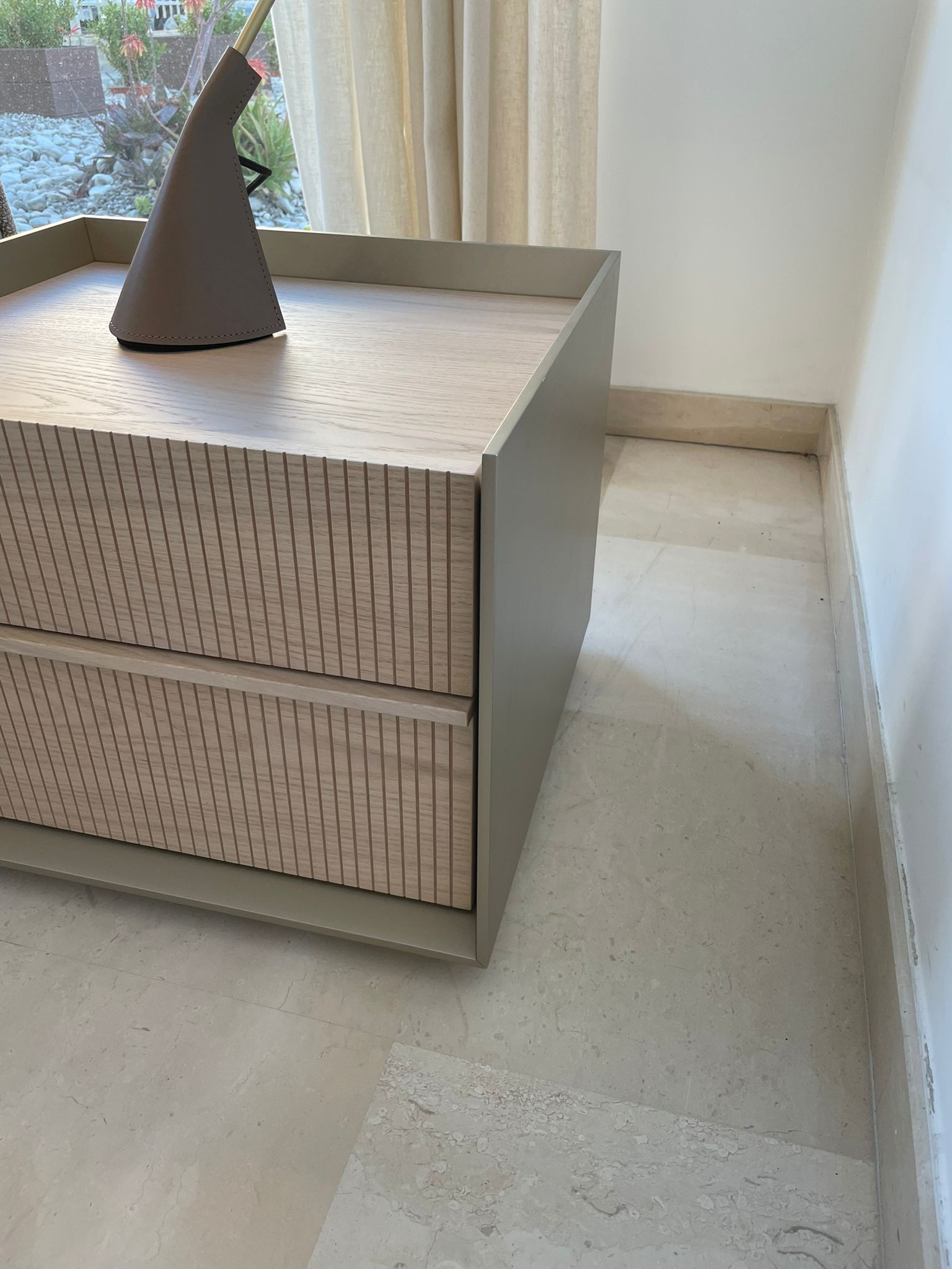 Set of 2 bedside tables and chest of drawers in champagne-coloured wood, Olivieri  Optional7