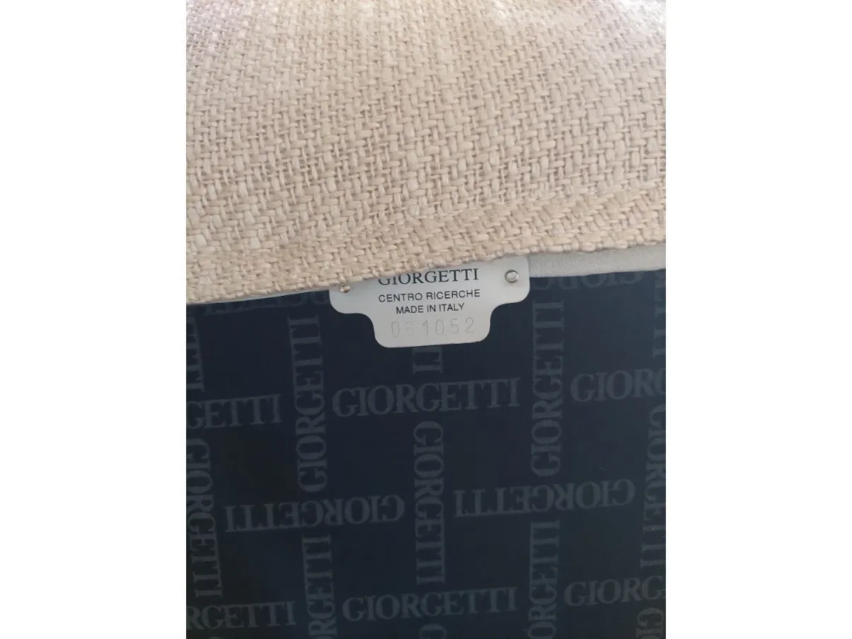 Poltroncina Progetti 6326 in legno di faggio, Giorgetti 1