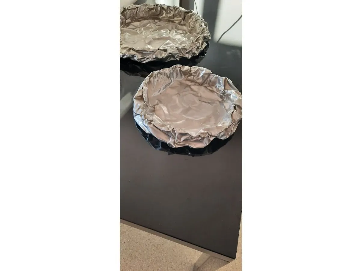 Set of 2 vintage aluminum trays, 2