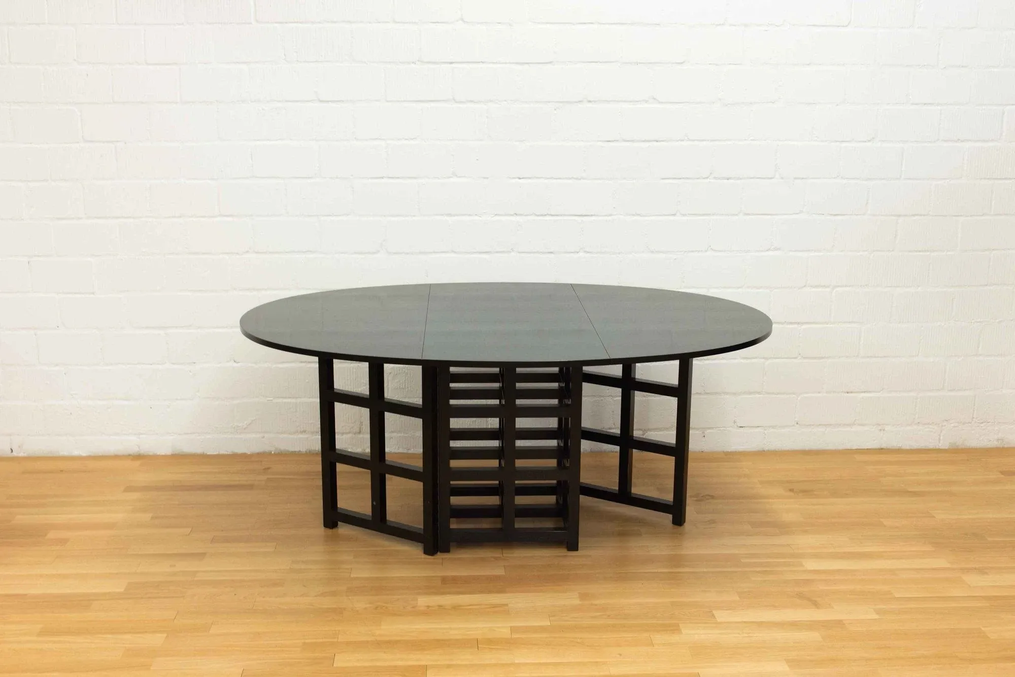 Table 322 -DS1 in dark brown wood by Charles R. Mackintosh, Cassina image